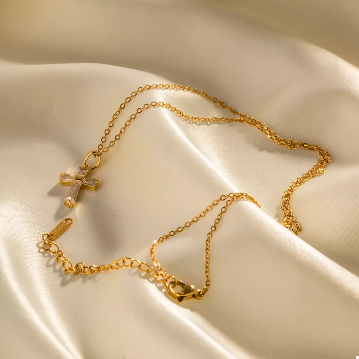 18K Gold-Plated Stainless Steel Zircon Cross Necklace - Image 3