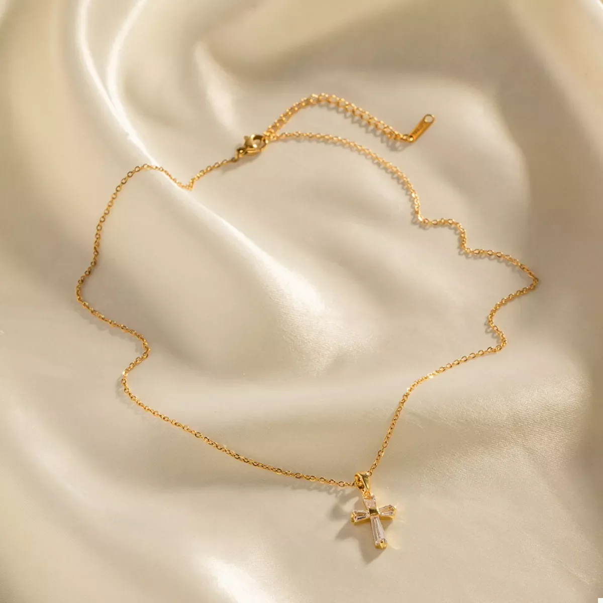 18K Gold-Plated Stainless Steel Zircon Cross Necklace - Image 7