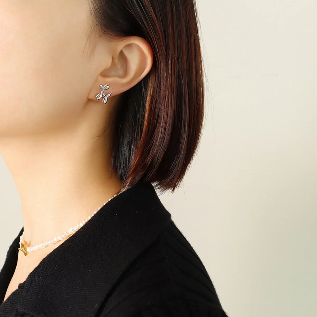 18K Gold-Plated Titanium Steel Puppy Shape Stud Earrings - Image 4