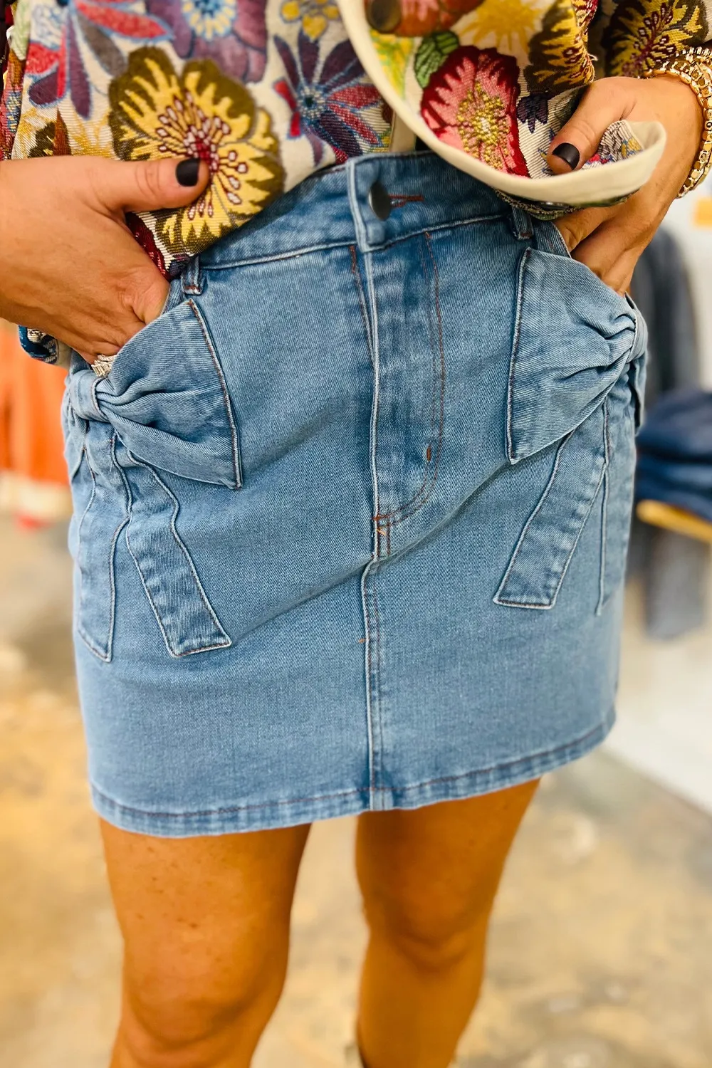 Acid Wash Bowknot Details High Waist Denim Skirt - Image 2