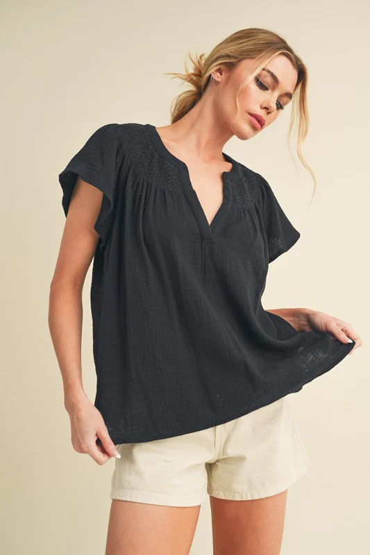 Aemi + Co Embroidered Trim Side Slit Notched Short Sleeve Blouse - Image 2