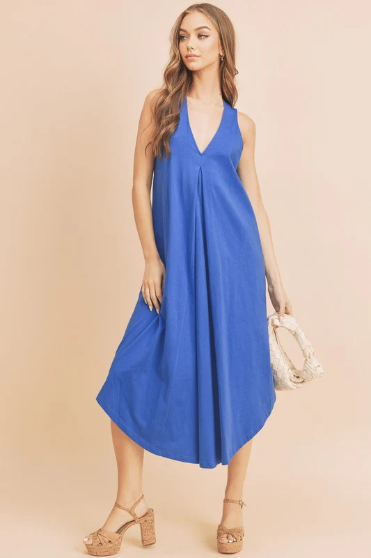 Aemi + Co Front Pleat Detail V-Neck Sleeveless Midi Dress - Image 3