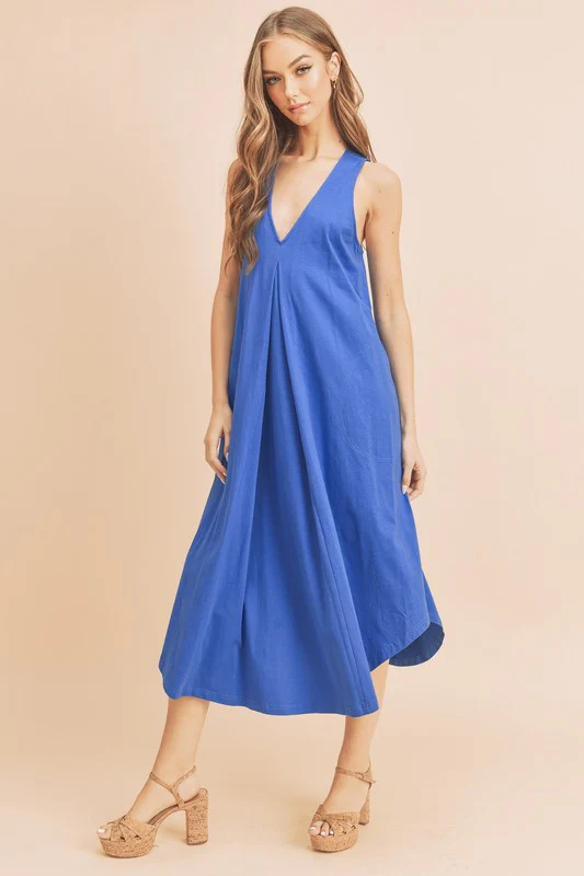 Aemi + Co Front Pleat Detail V-Neck Sleeveless Midi Dress - Image 5