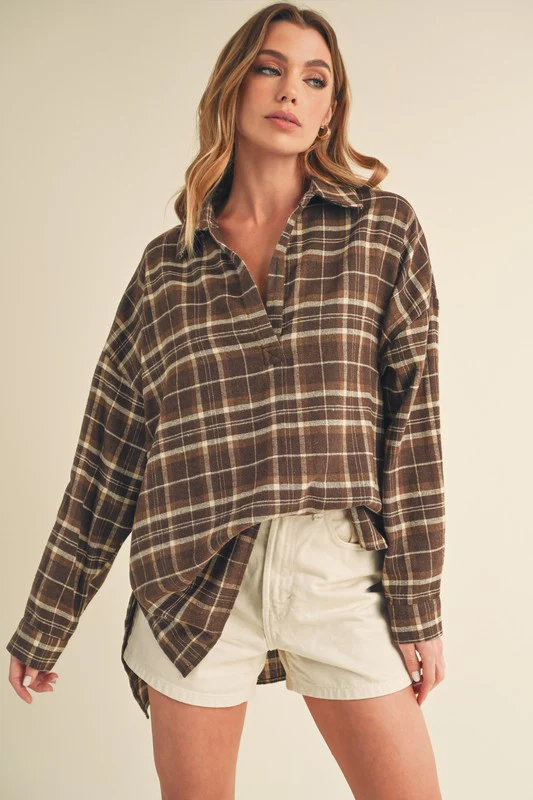 Aemi + Co Side Slit High-Low Plaid Long Sleeve Polo Shirt - Image 3