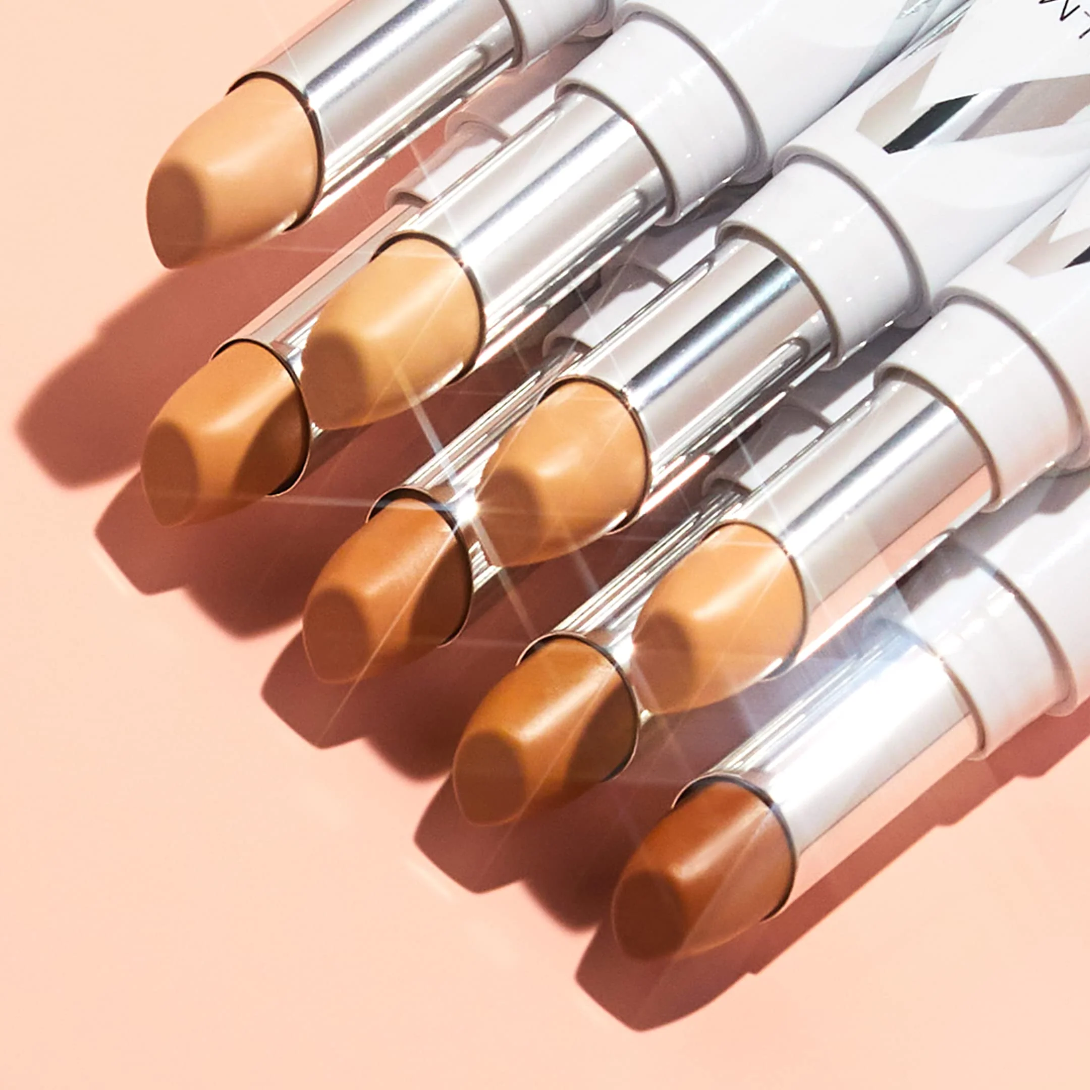 Almay Skin Perfecting Comfort Concealer Hypoallergenic Cruelty Free -Fragrance Dermatologist Tested - Image 9