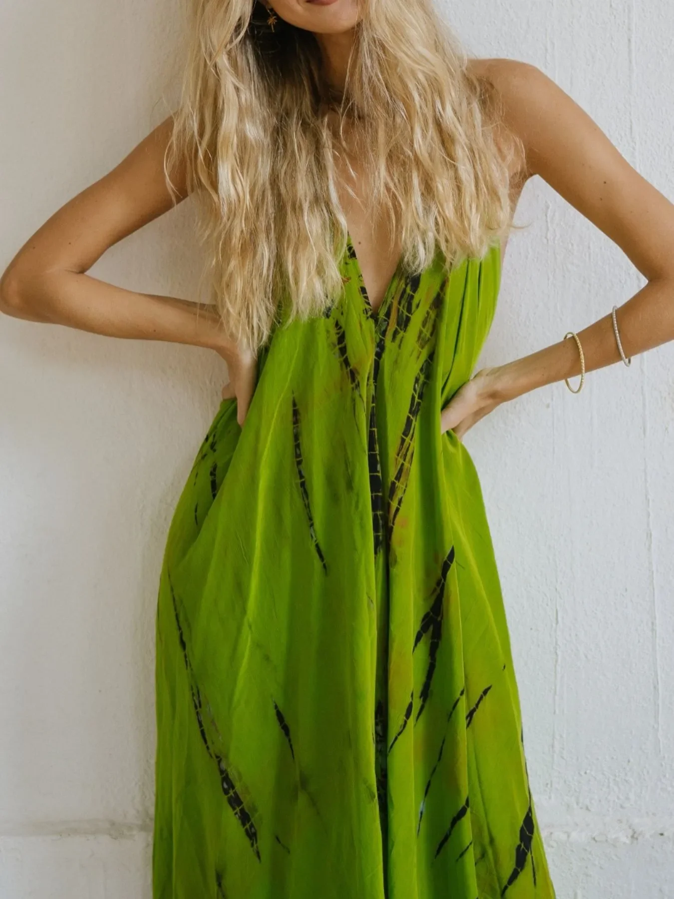 Asymmetrical Hem Printed Halter Neck Dress - Image 15
