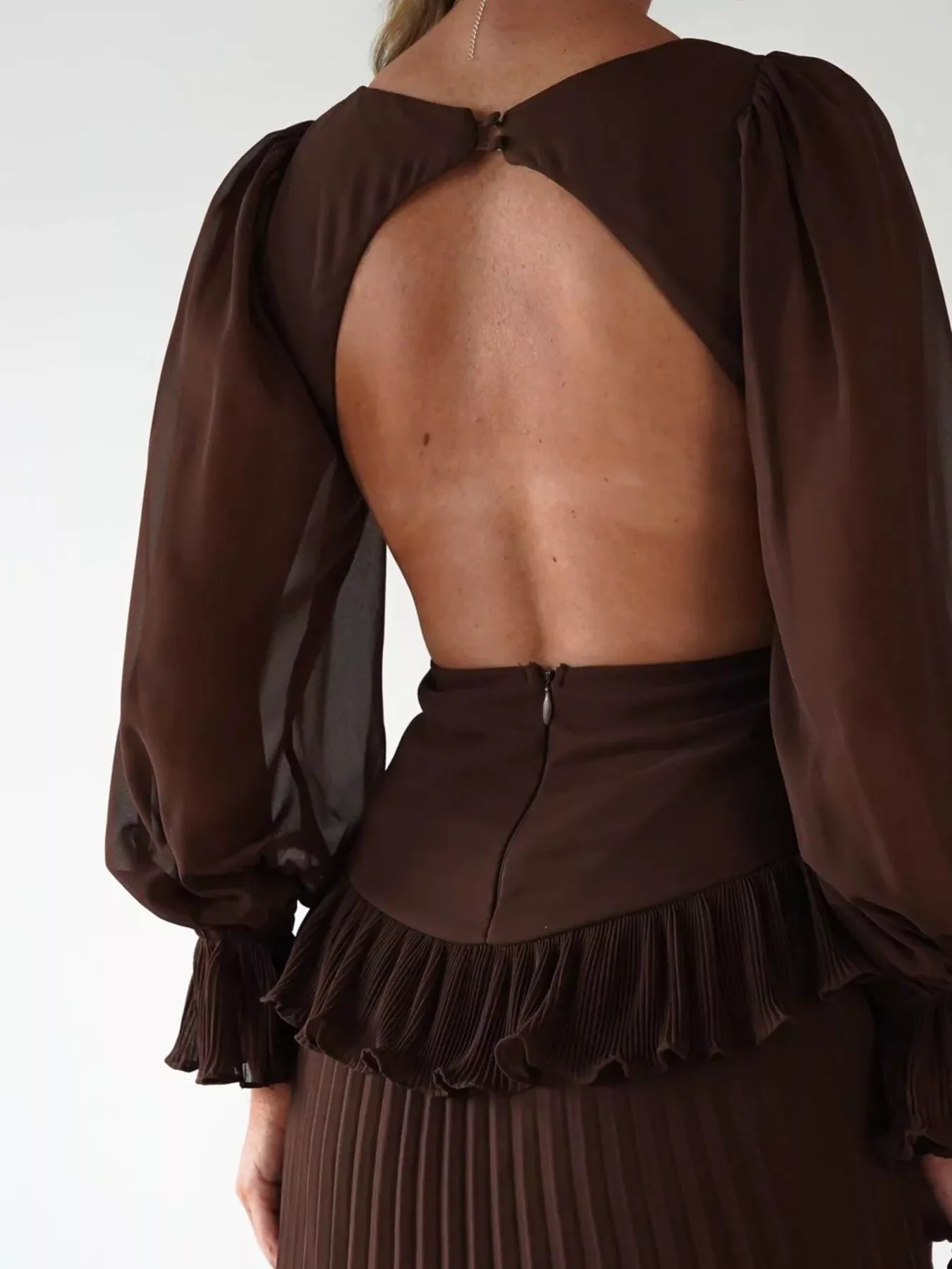 Backless Pleated Long Sleeve Maxi Dress - Image 21