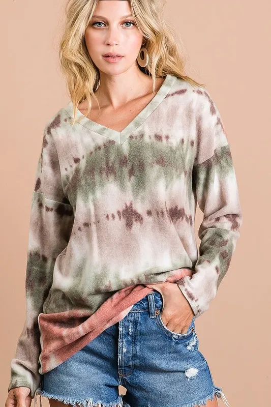 BiBi Brushed Tie Dye Looking Print V Neck Top - Image 10