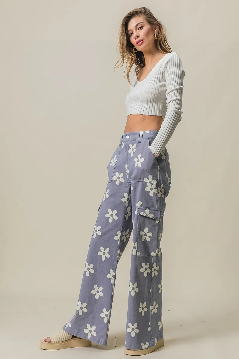 BiBi Flower Printed Side Pocket Wide Pants - Image 7