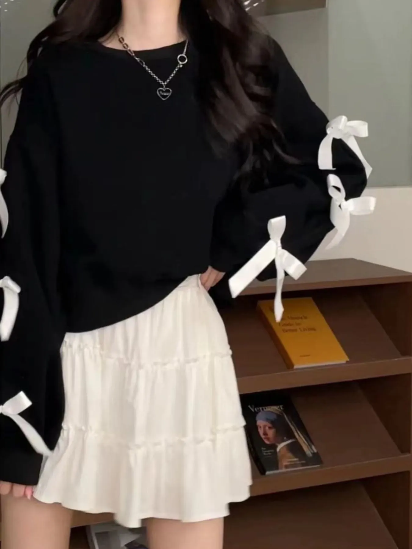 Bow-Detailed Sleeve Round Neck Sweatshirt - Image 4