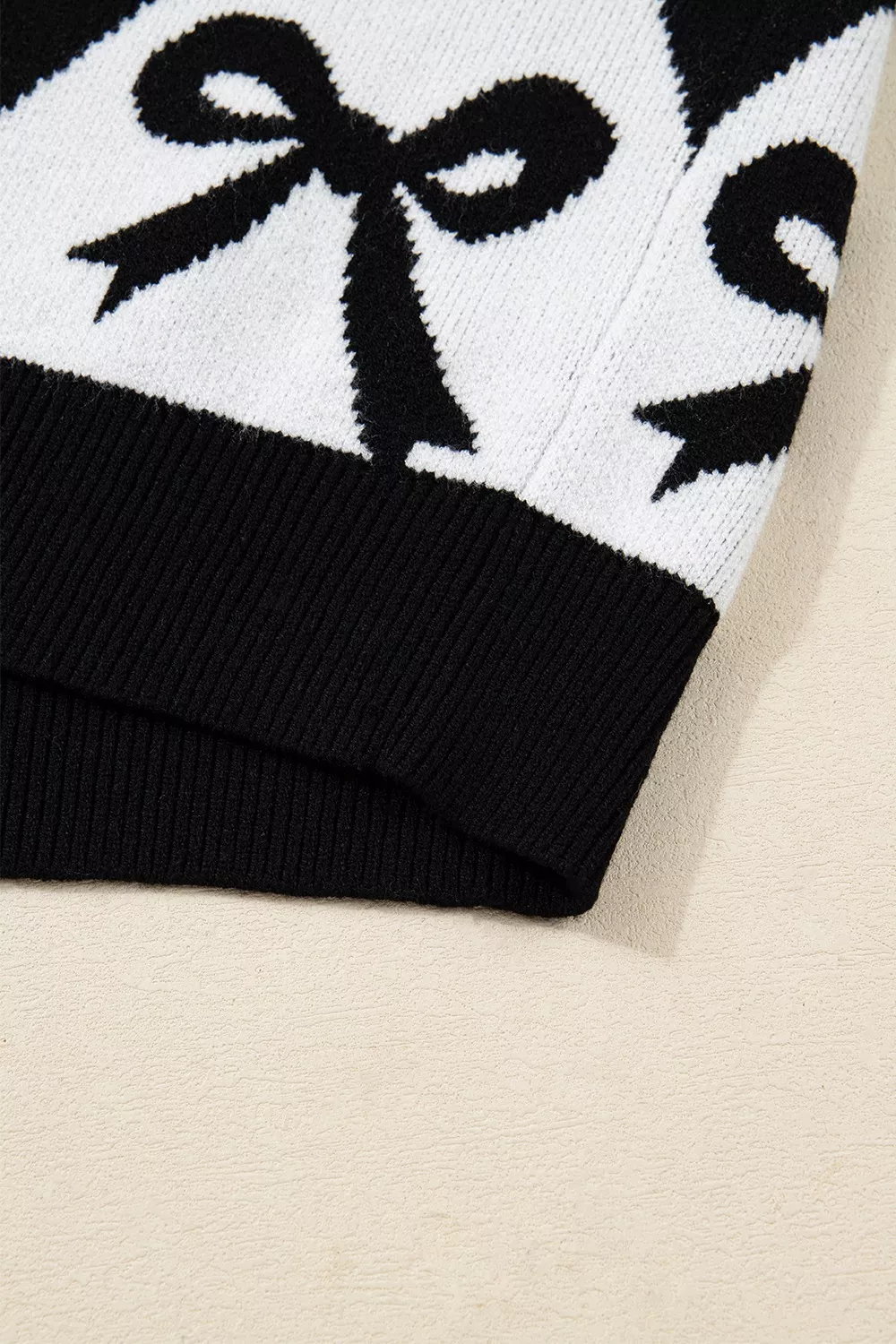 Bow Pattern Long Sleeve Contrast Sweater - Image 6