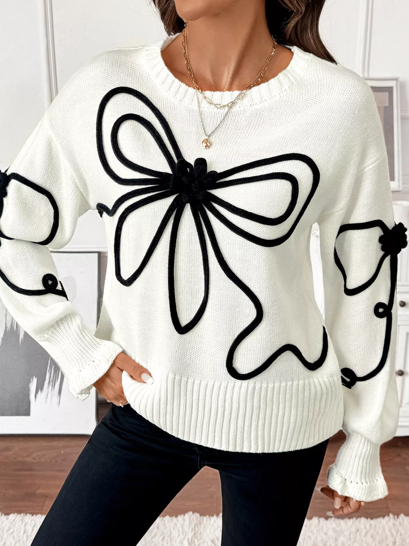 Bow Pattern Long Sleeve Sweater - Image 5