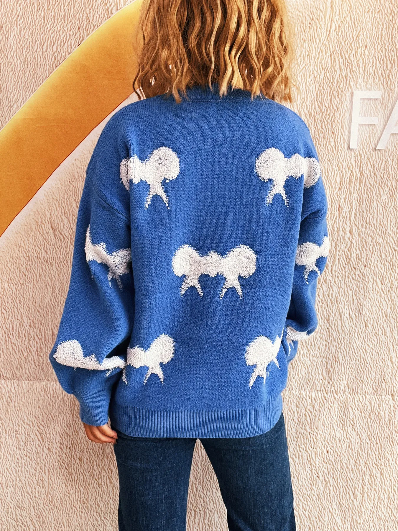 Bow Pattern Round Neck Sweater - Image 11