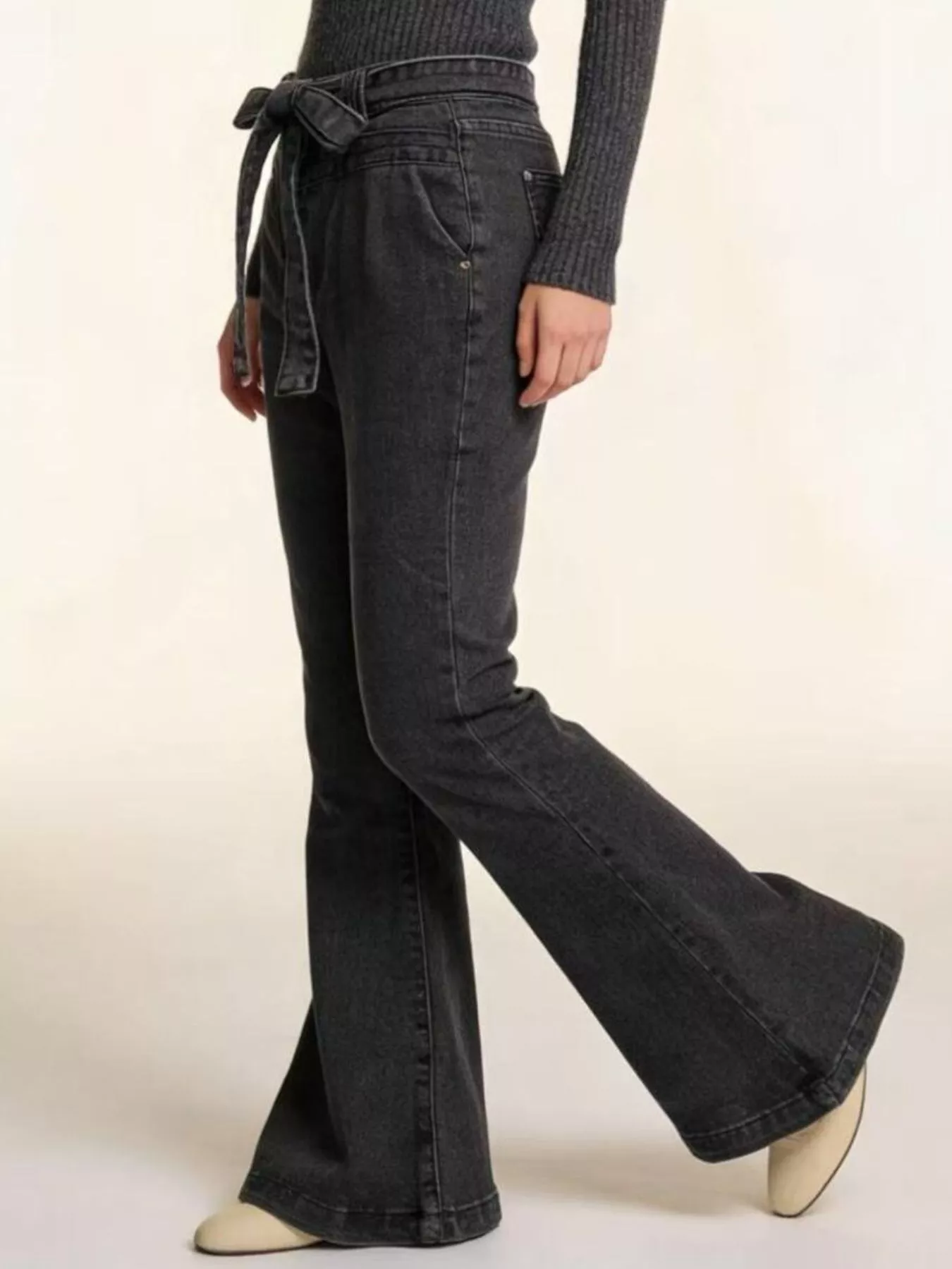 Bow-Tie High-Waisted Flare Jeans - Image 7