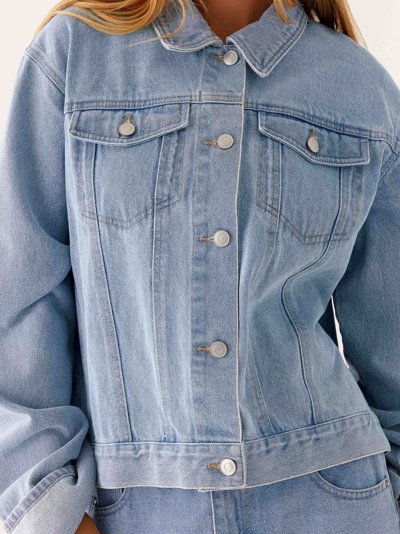 Button Down Cropped Oversized Denim Jacket - Image 8