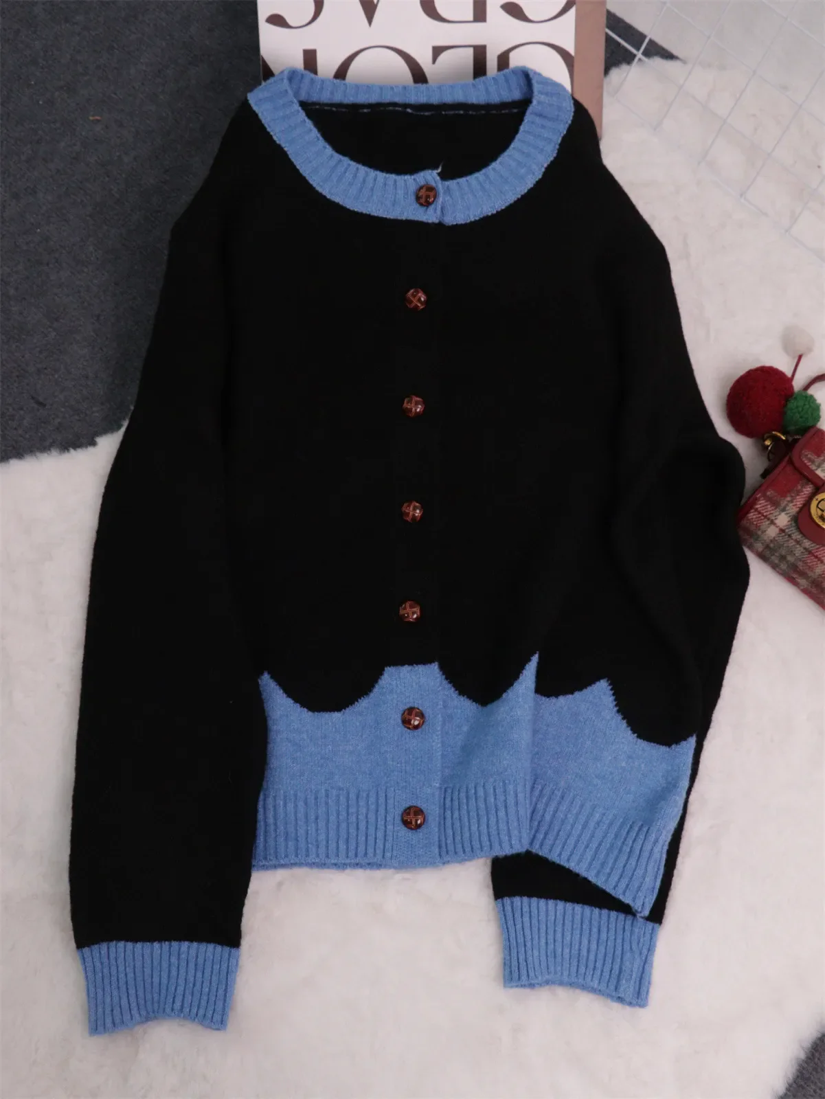 Button-Front Contrast Trim Cardigan - Image 8