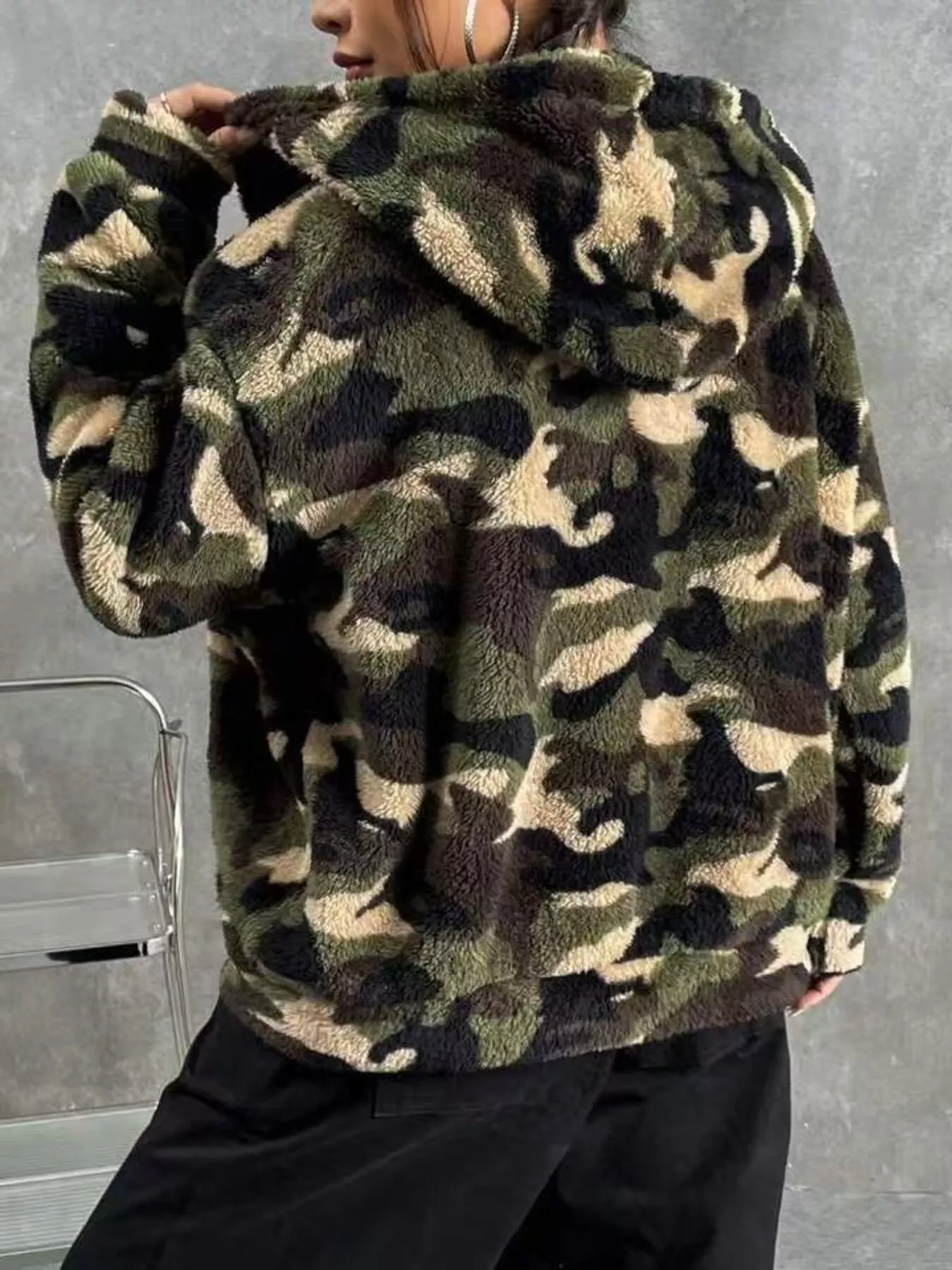 Camo Print Fuzzy Zip Up Outerwear - Image 2
