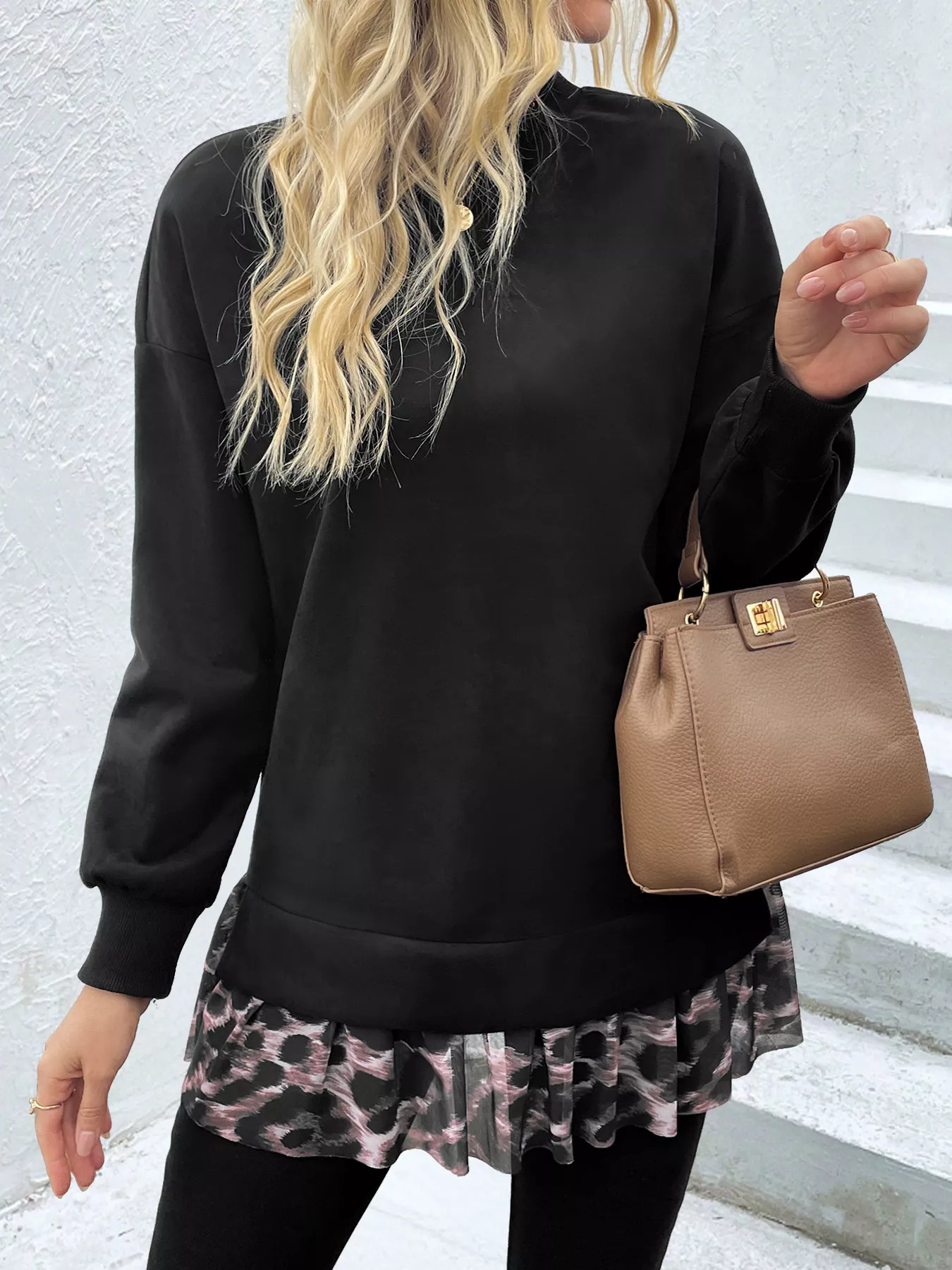 Camouflage Hem Detail Round Neck Sweatshirt - Image 4