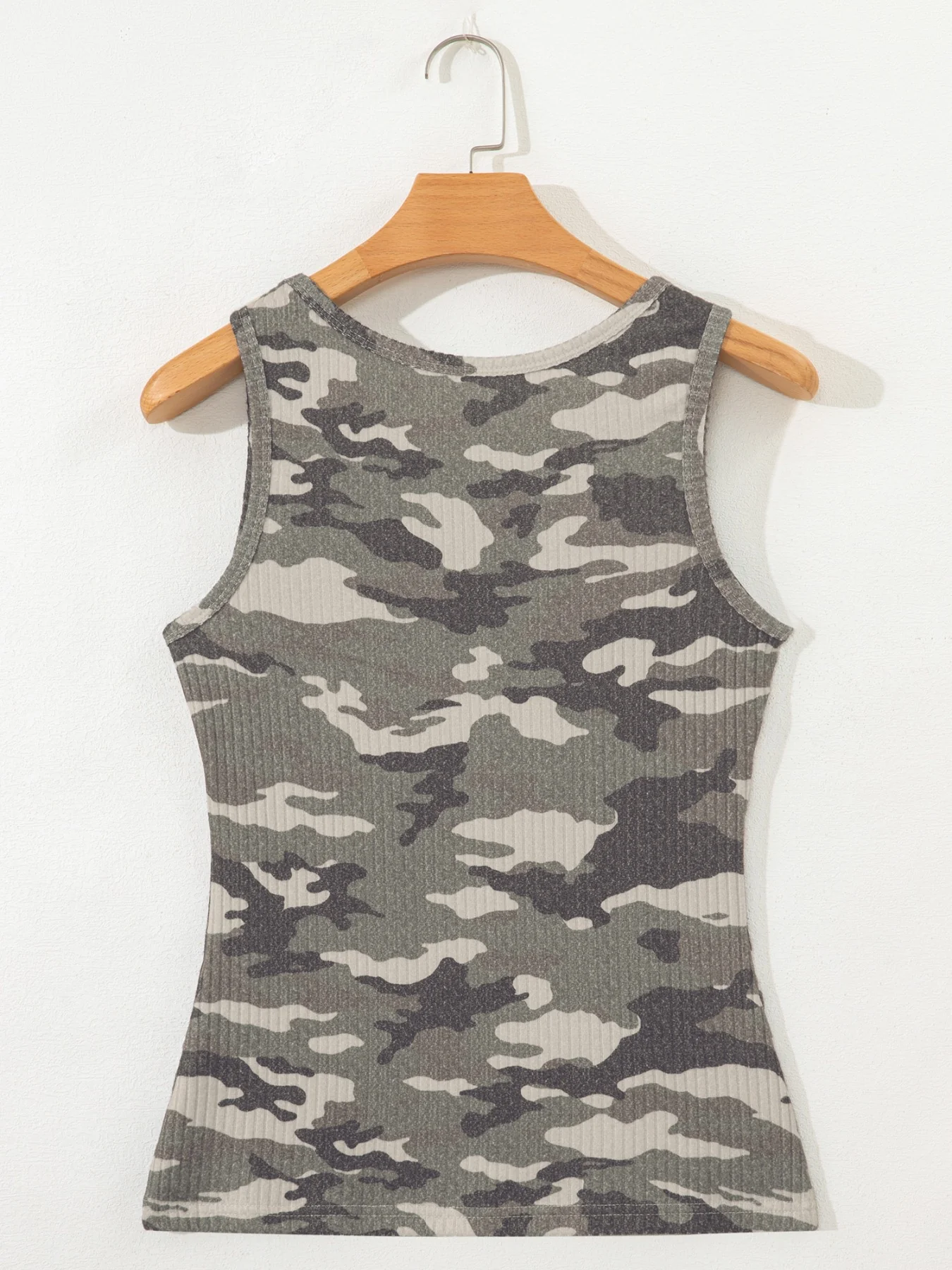 Camouflage Print Ribbed Knit Round Neck Tank Top - Image 4