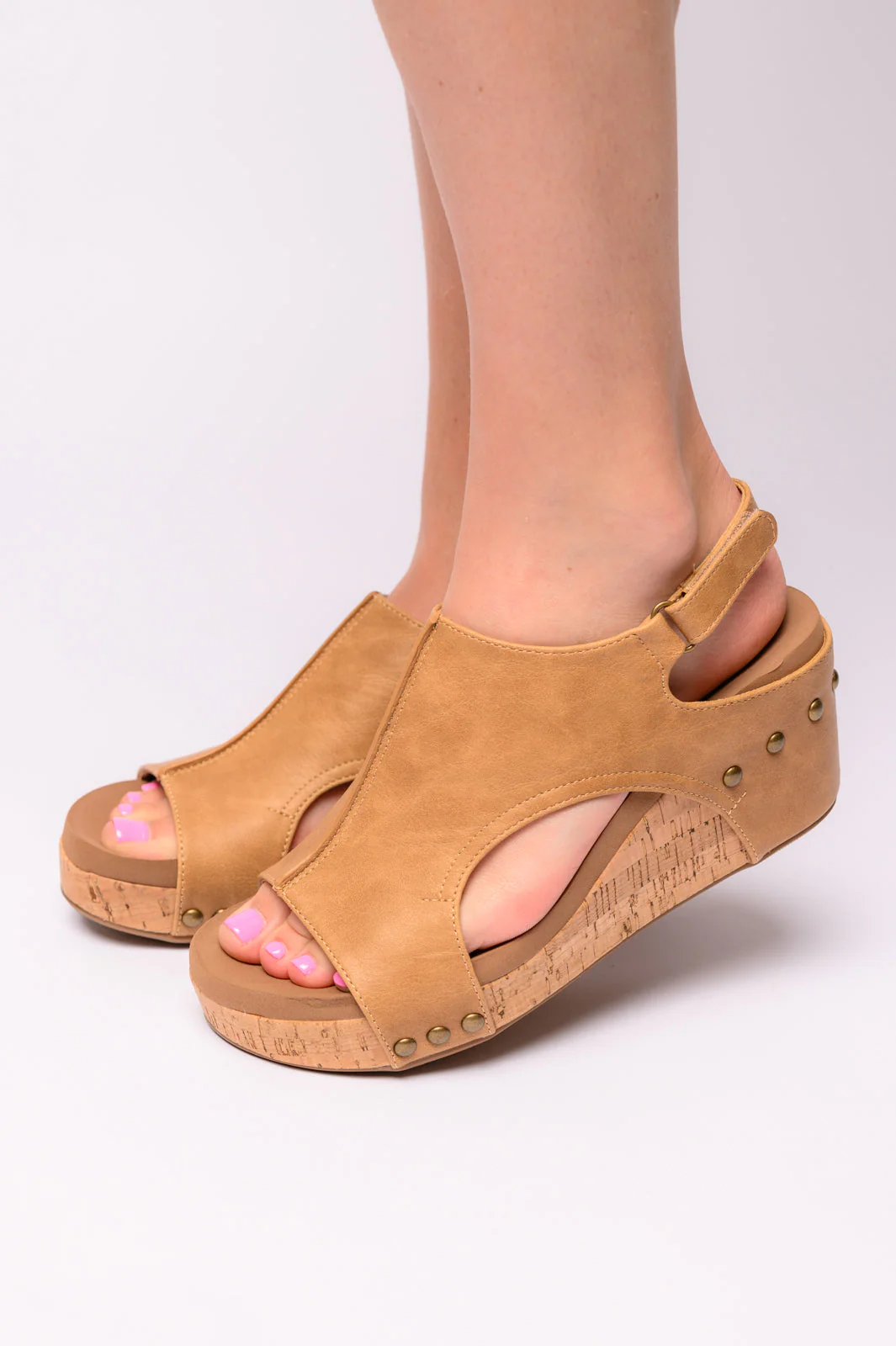 Carley Wedge Sandals in Caramel Smooth - Image 3