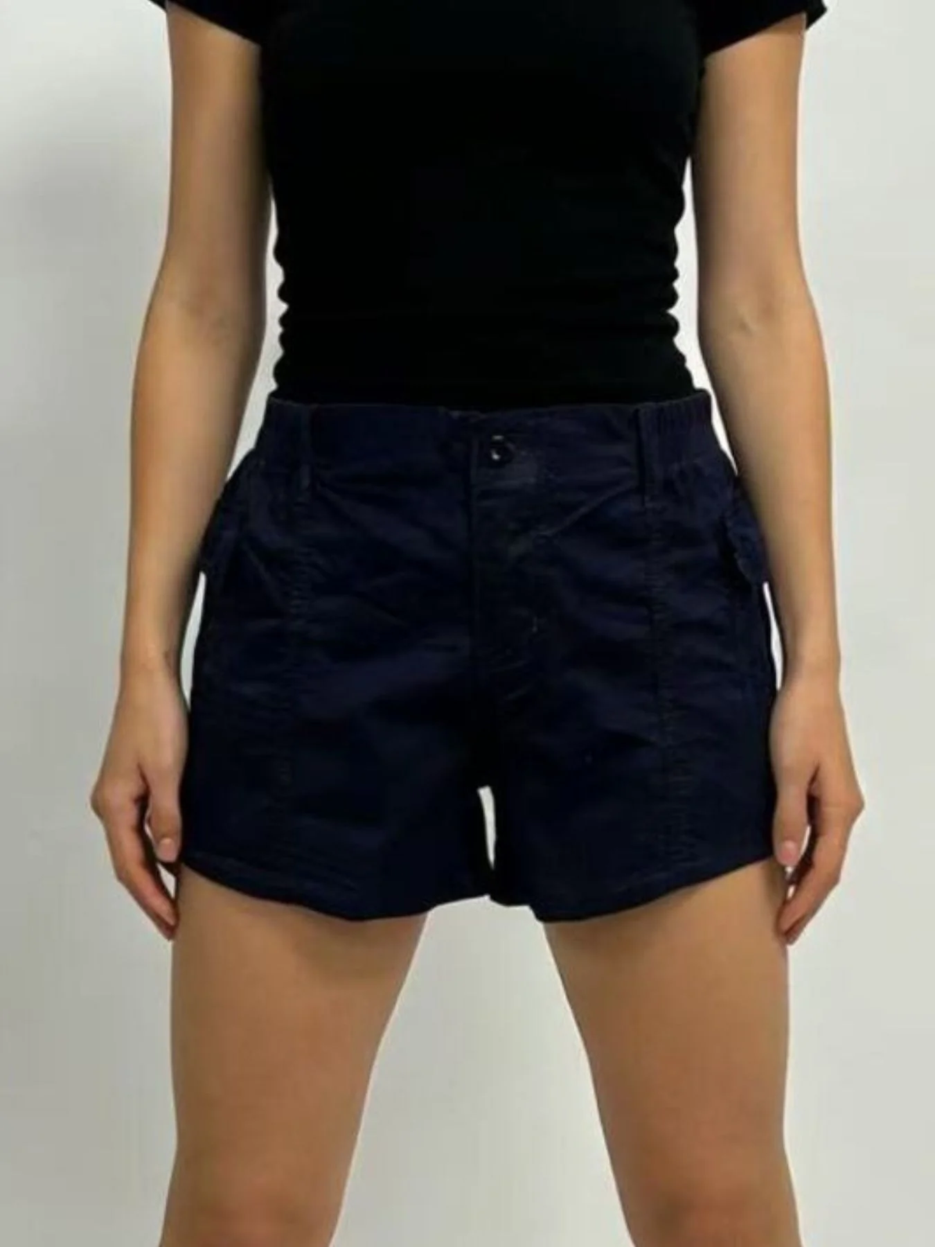 Casual Pocketed Shorts - Image 10