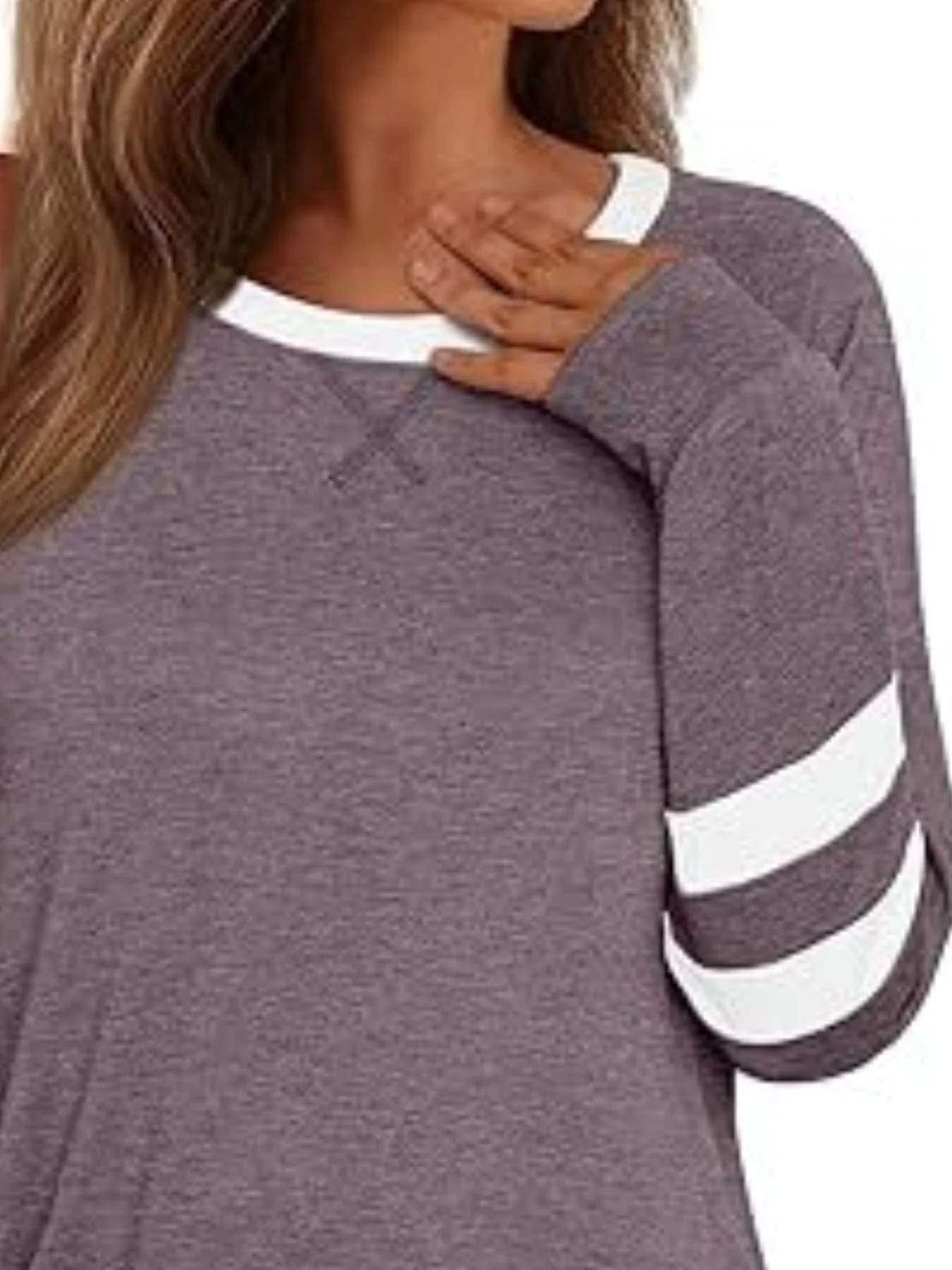 Casual Striped Round Neck T-Shirt - Image 4