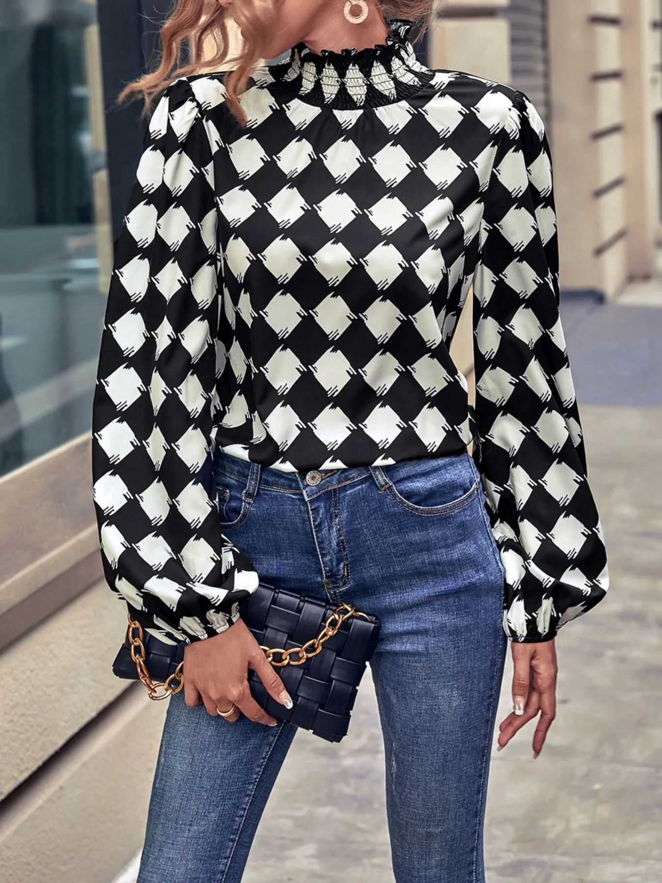 Checkered Pattern Balloon Sleeve Blouse - Image 4
