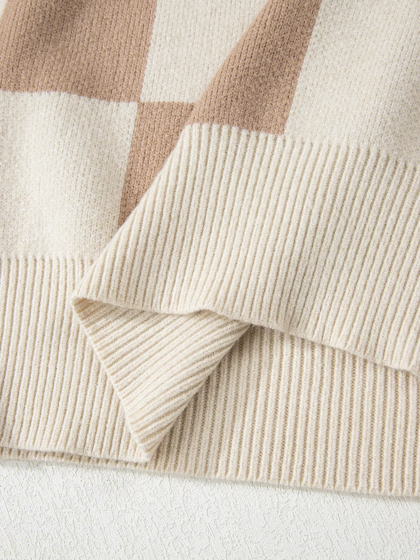 Checkered Pattern Ribbed Trim Knit Baggy Sweater - Image 11
