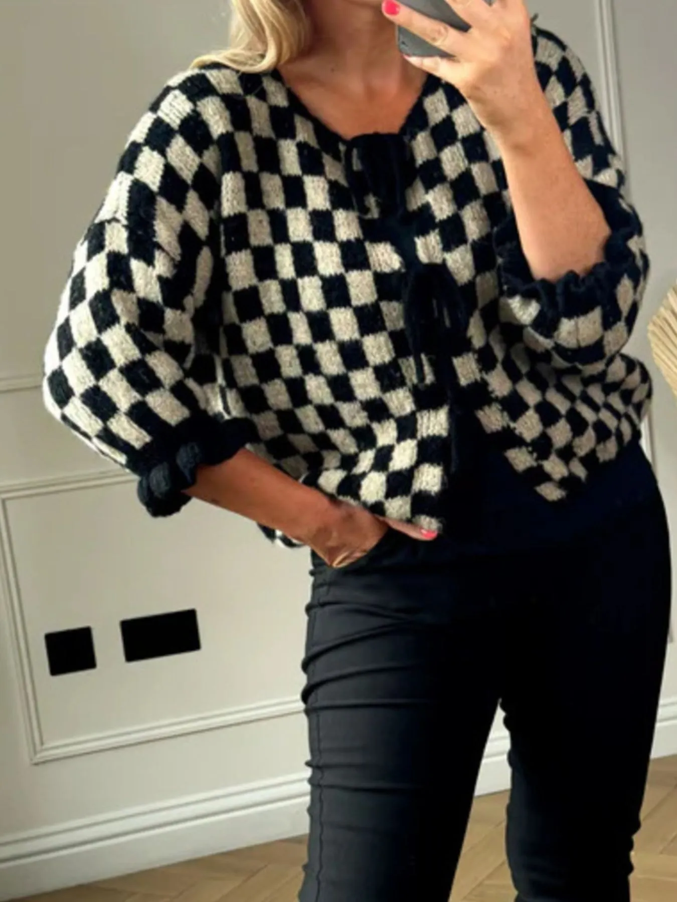 Checkered Tie-Front Knit Cardigan - Image 9