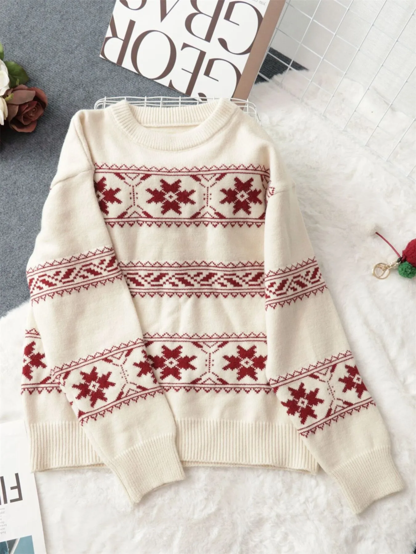 Christmas Snowflake Round Neck Sweater - Image 8