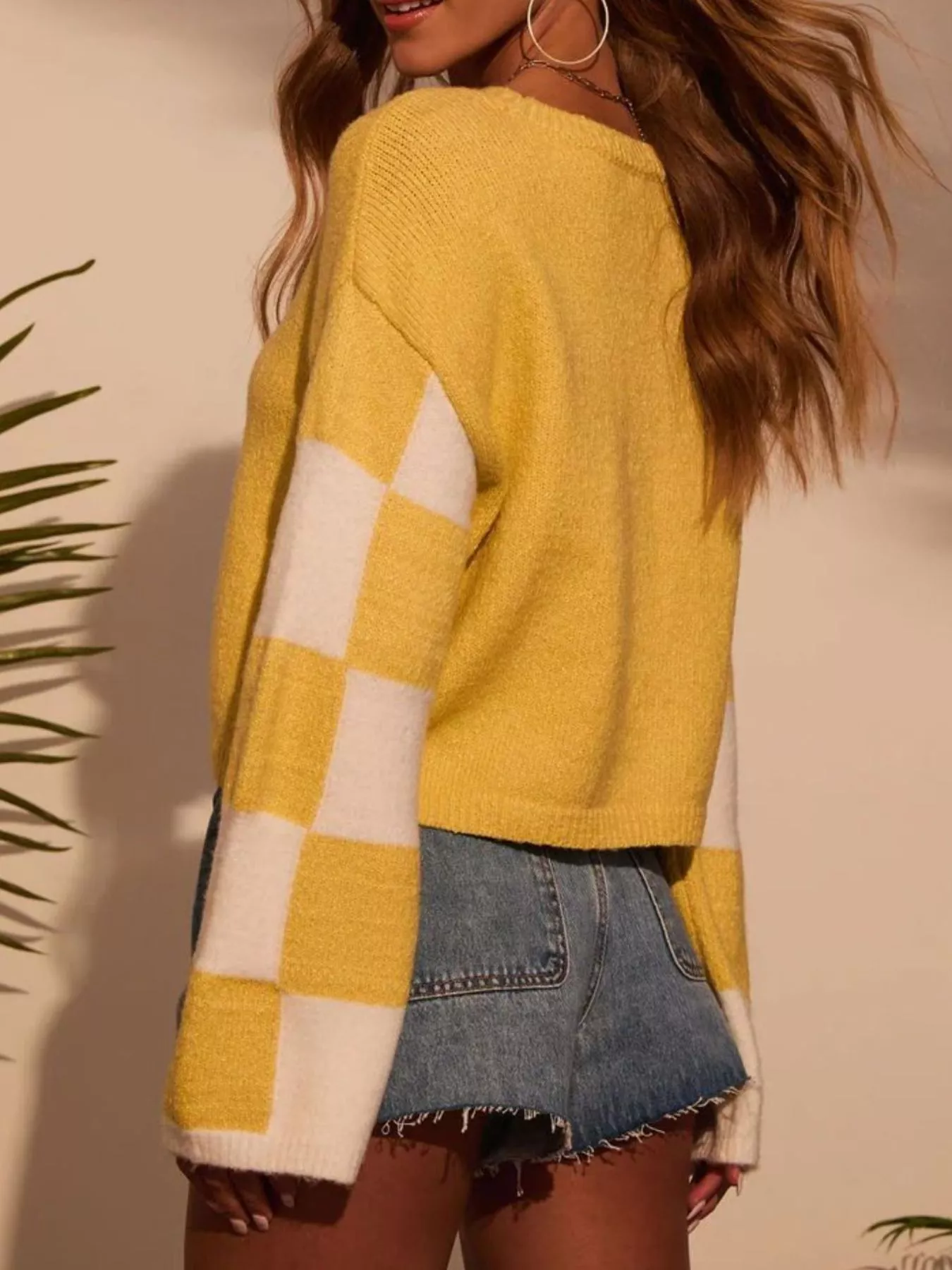 Color Block Long Sleeve Sweater - Image 10