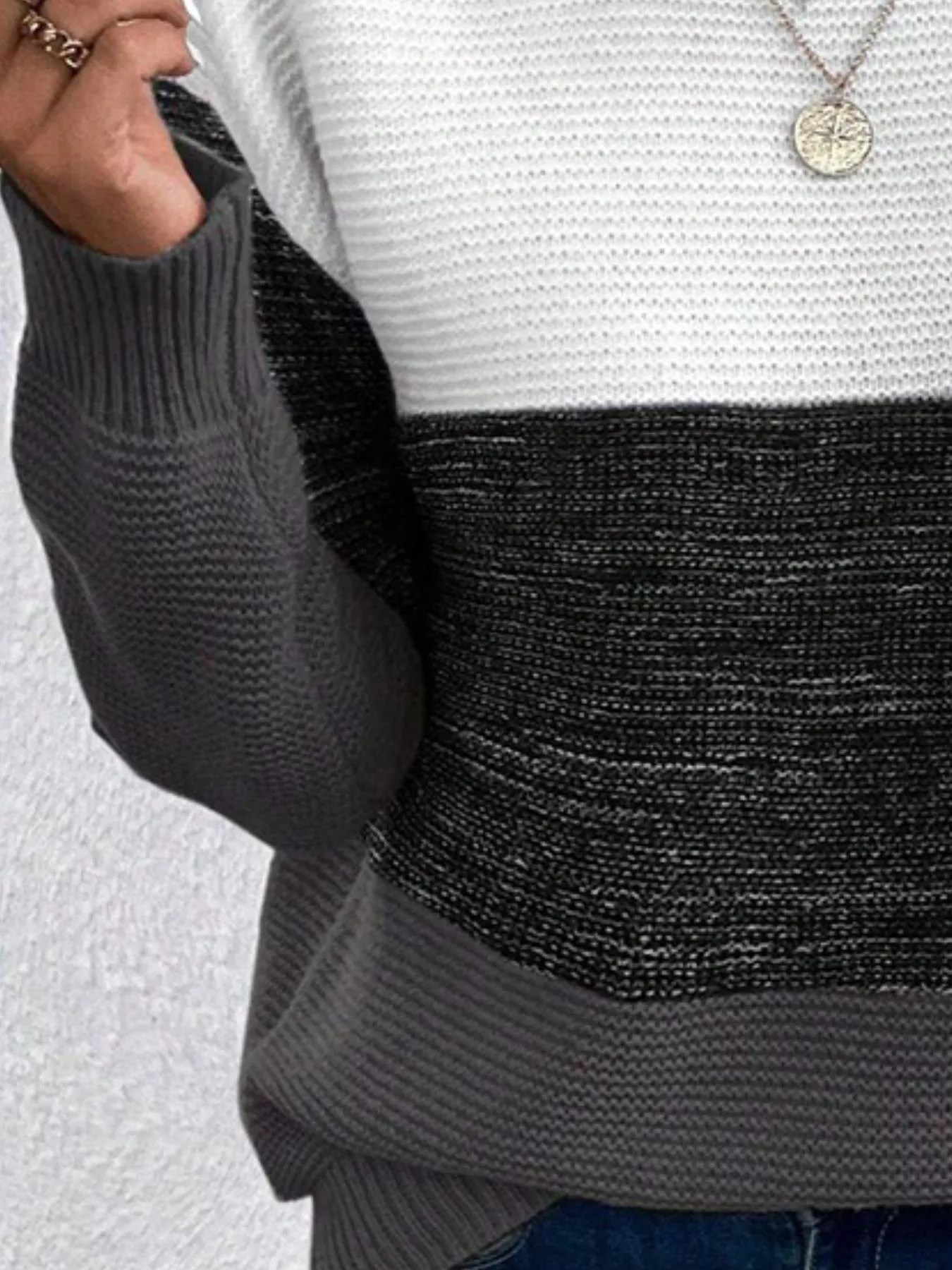 Color Block Long Sleeve Sweater - Image 3