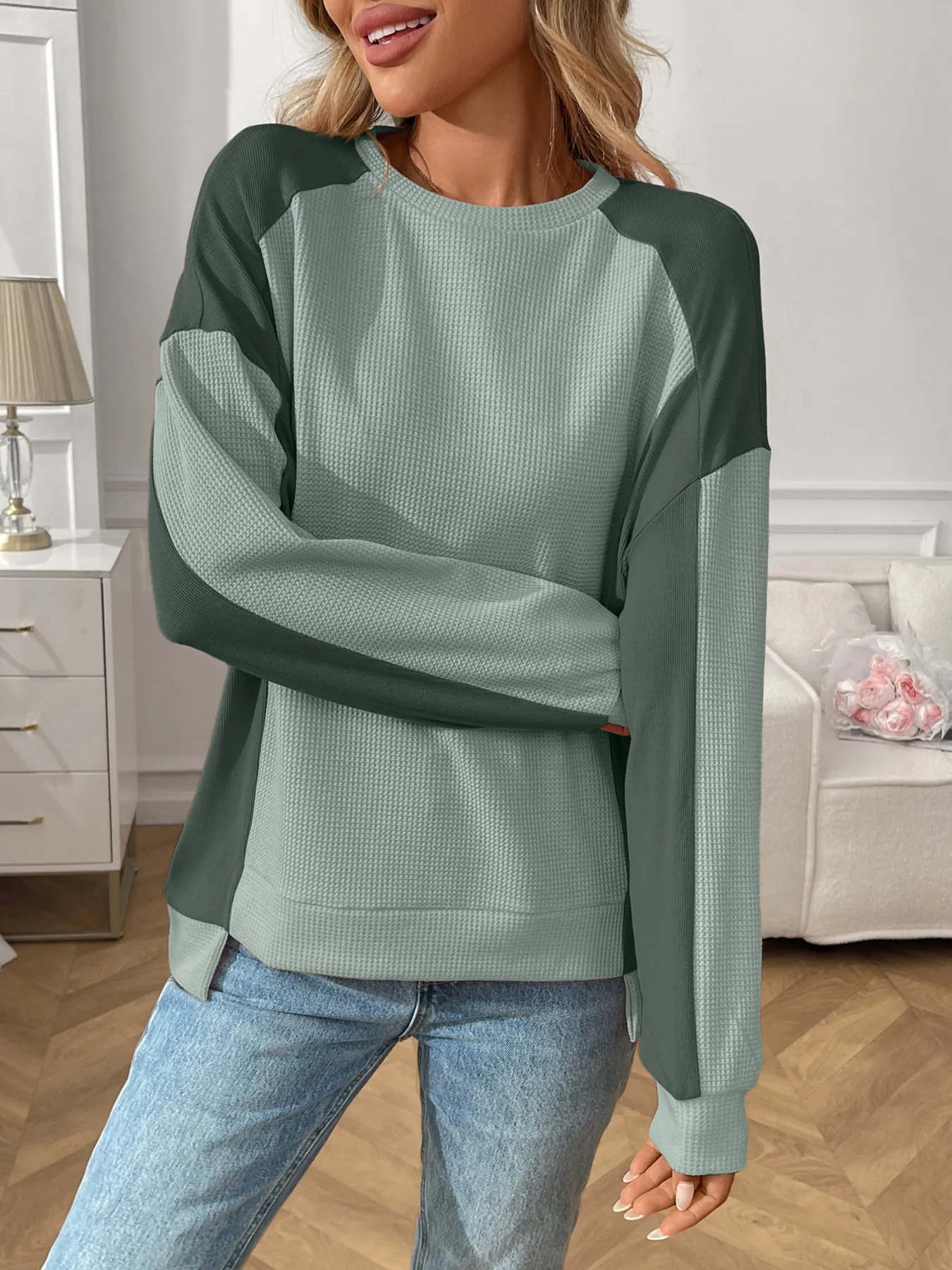 Color Block Long Sleeve Sweatshirt - Image 10