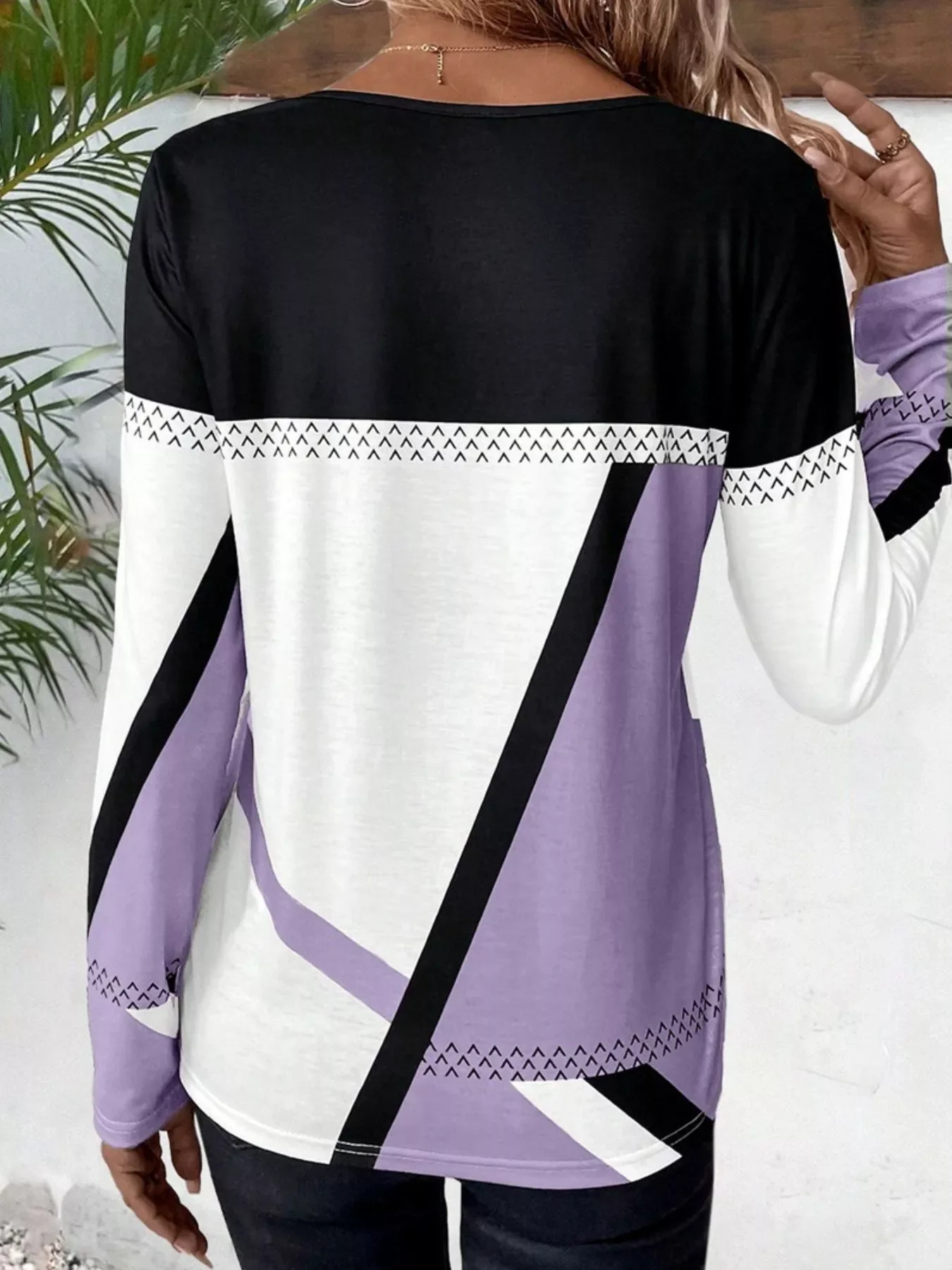 Color Block Long Sleeve T-Shirt - Image 18