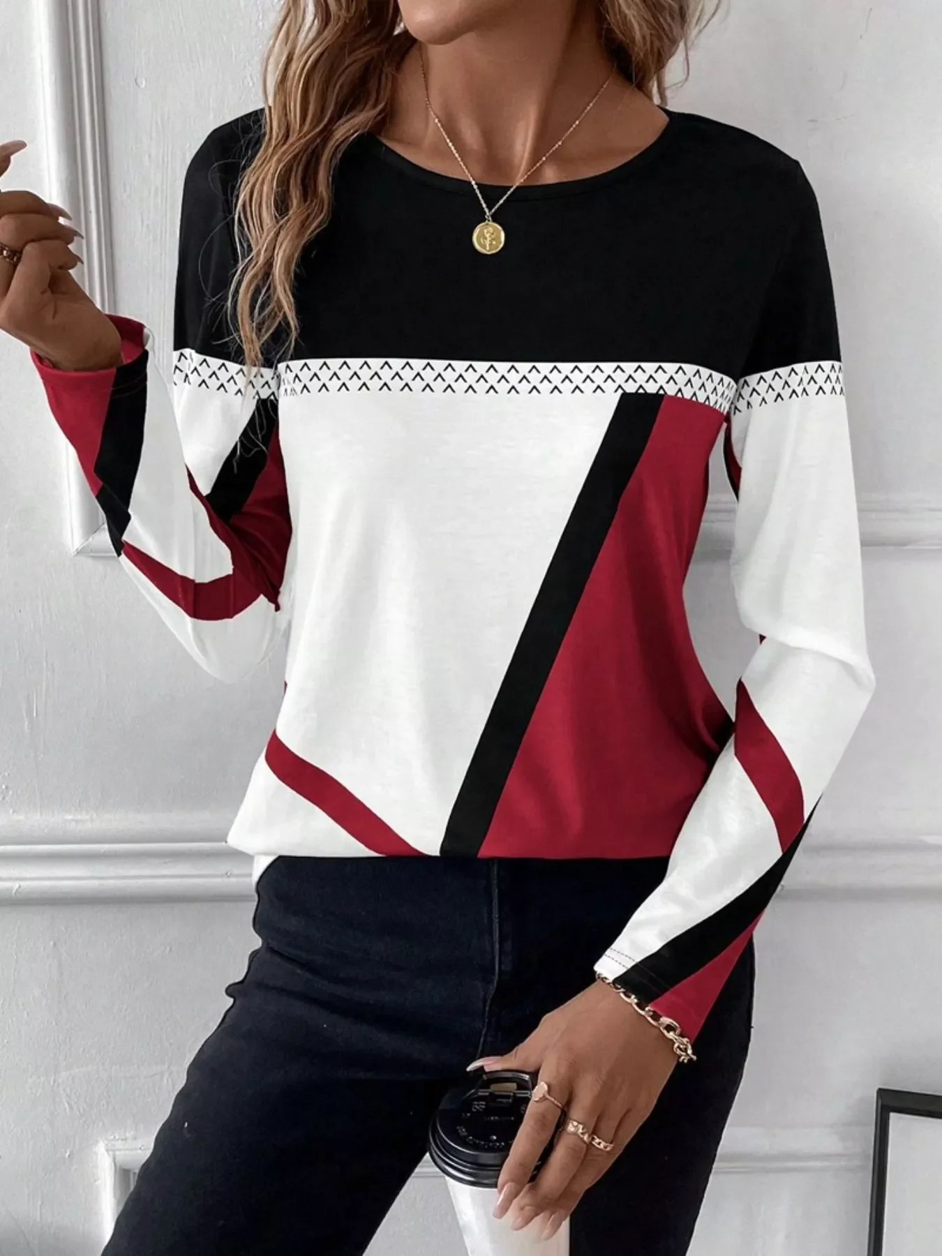 Color Block Long Sleeve T-Shirt - Image 8