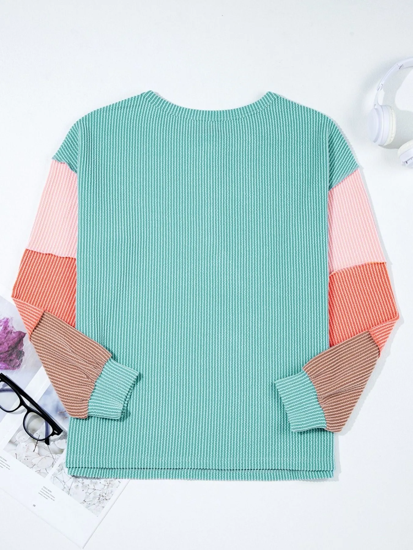 Color Block Ribbed Knit Henley Sweatshirt - Image 7