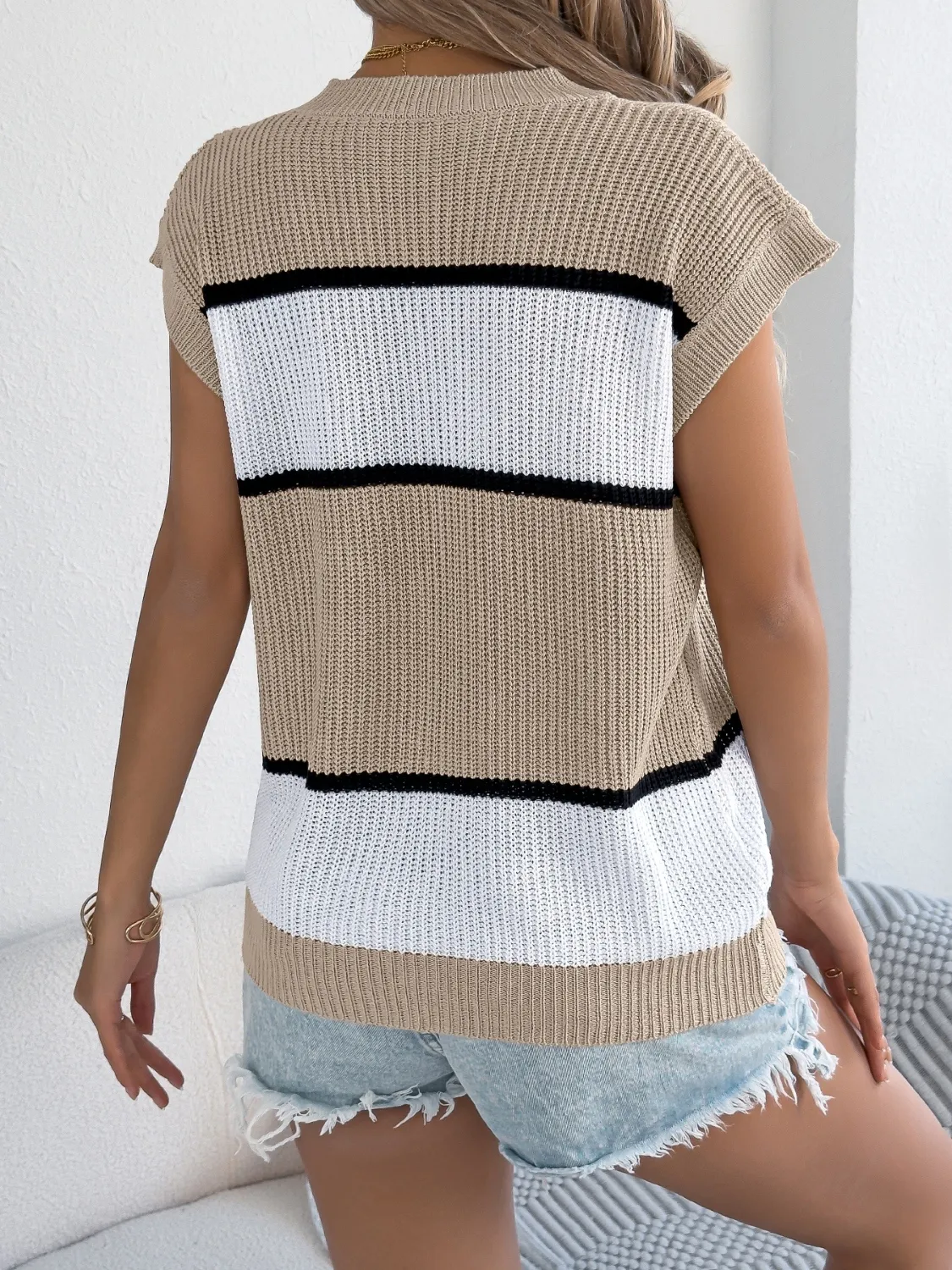 Color Block Round Neck Cap Sleeve Knit Top - Image 7