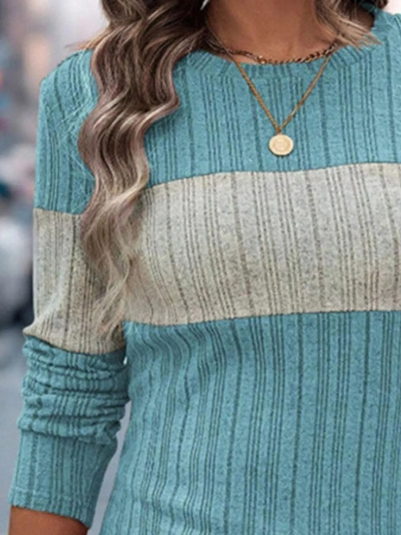 Color Block Round Neck Long Sleeve Sweater - Image 2