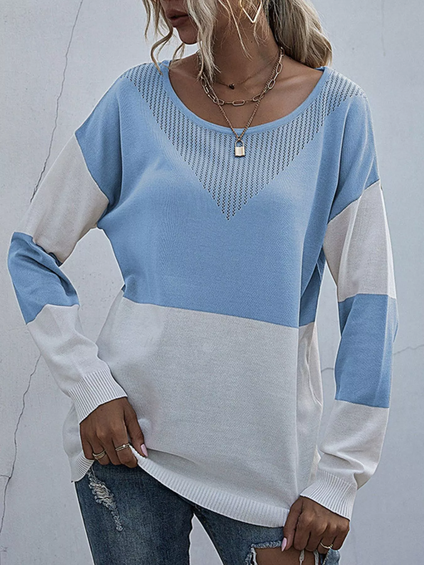 Color Block Round Neck Sweater - Image 15