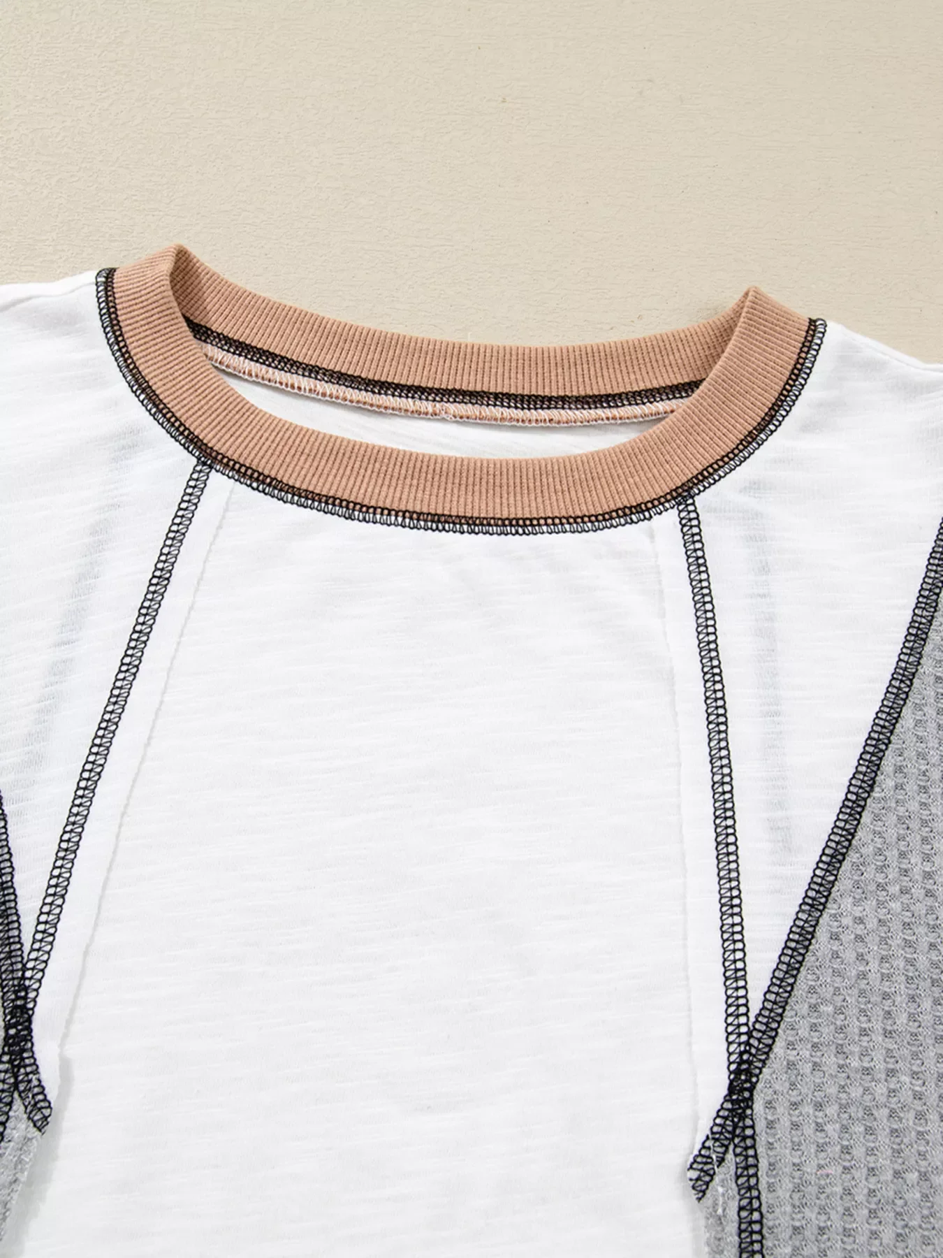 Color Block Textured Knit Patchwork Casual Top - Image 4