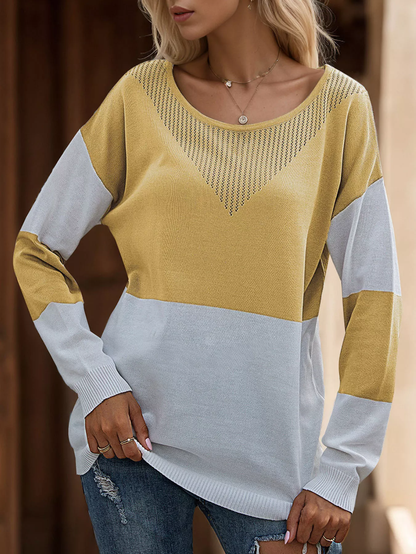 Color Block V-Neck Knit Top - Image 3