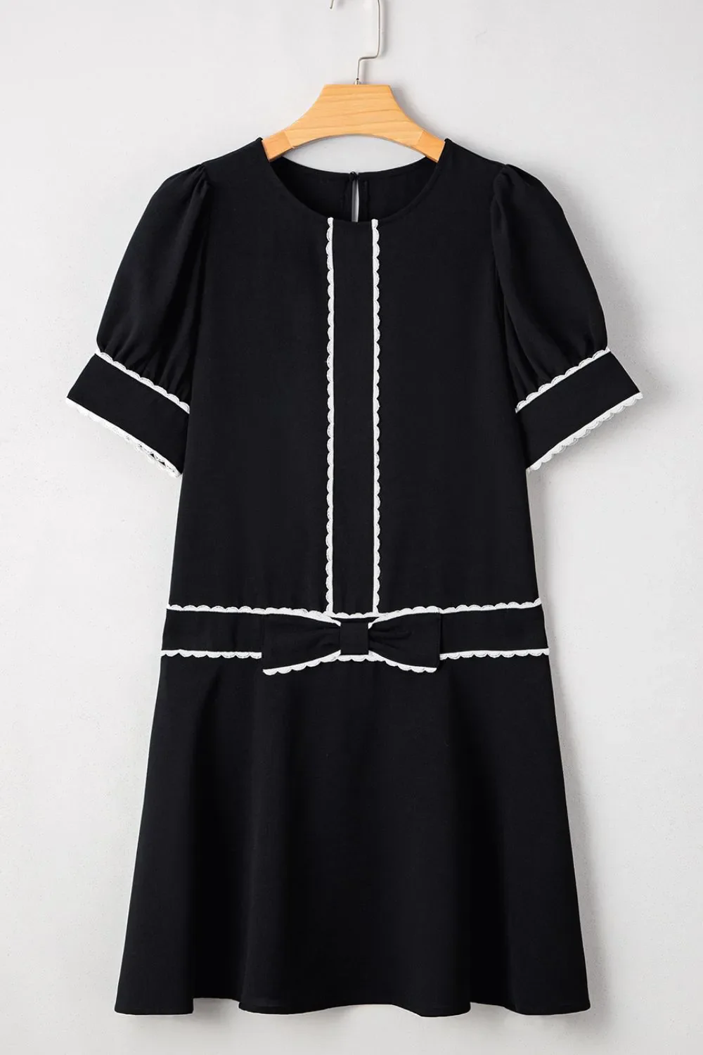 Contrast Scallop Trim Bow Detail Short Sleeve Shift Dress - Image 6