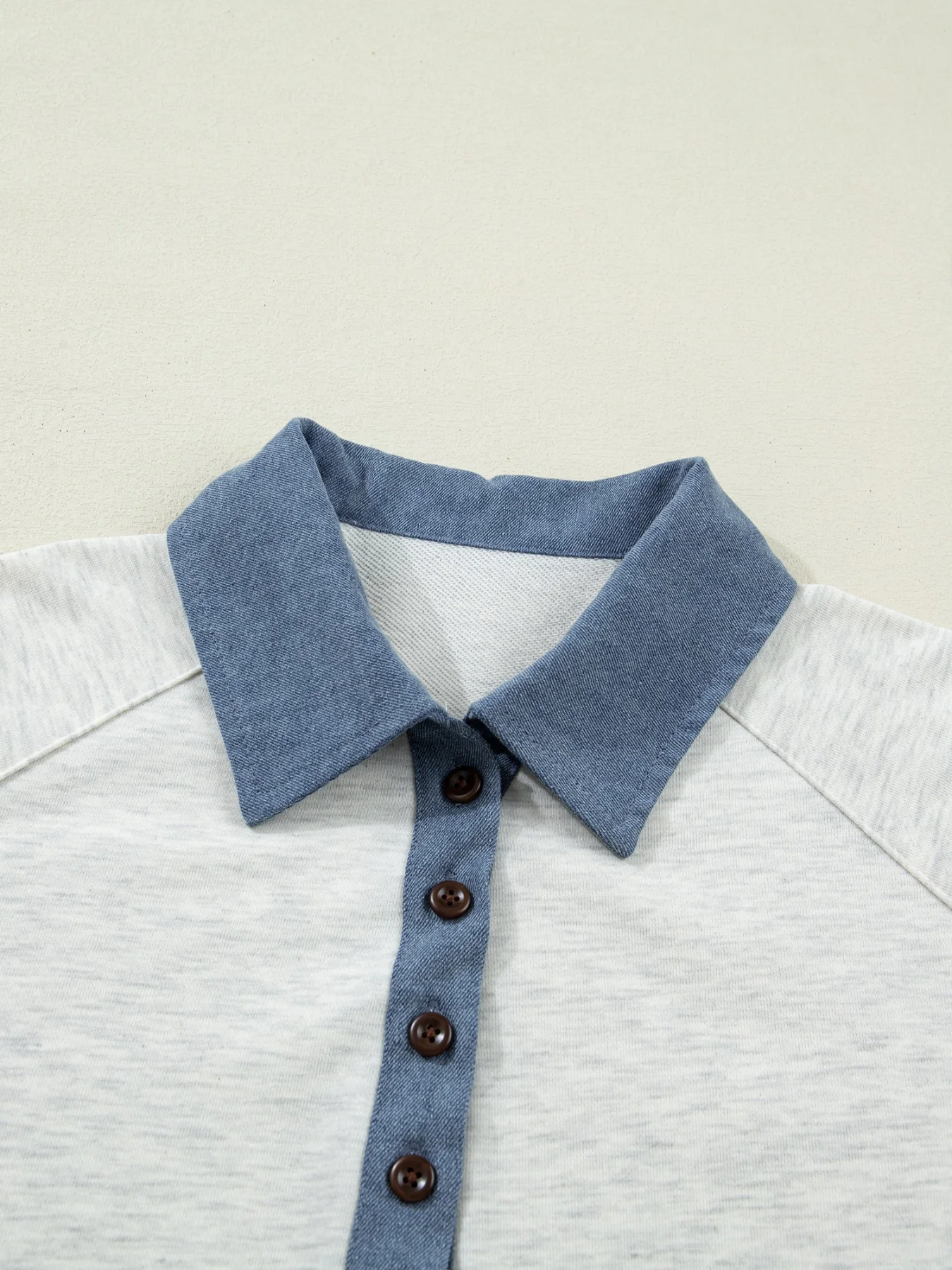 Contrast Trim Button Detail Top - Image 4