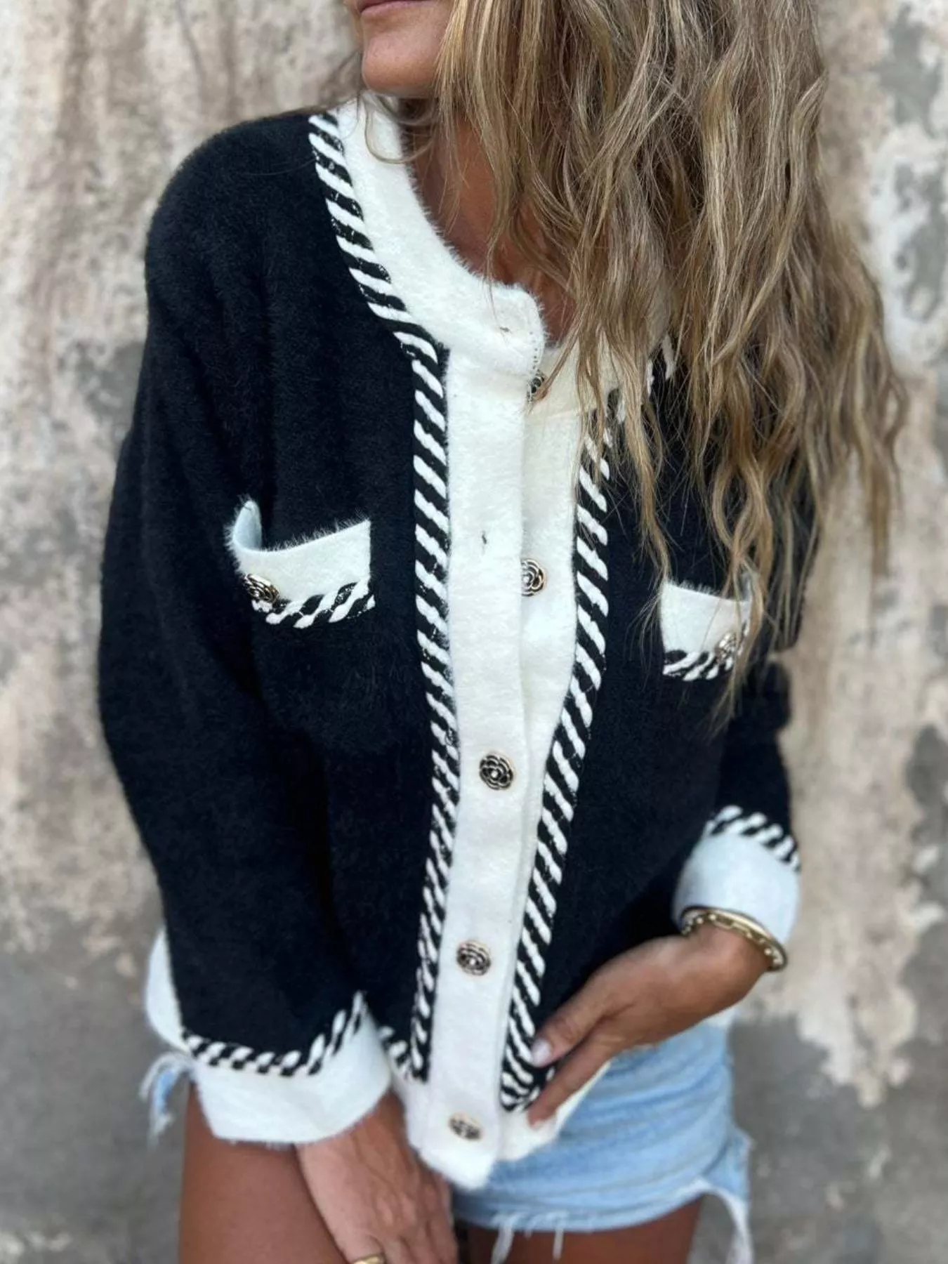 Contrast Trim Button Up Cardigan - Image 4