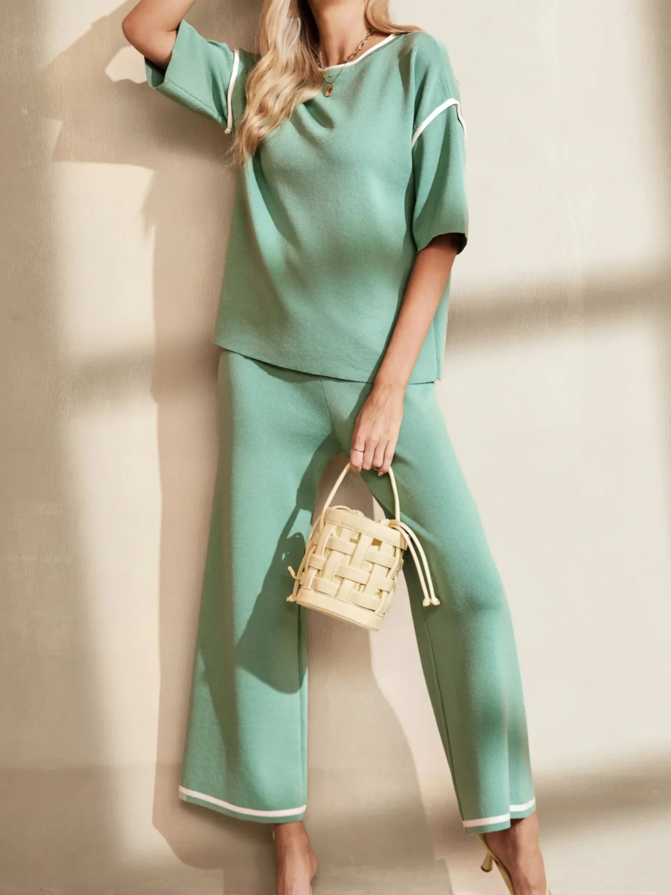 Contrast Trim T-Shirt and Drawstring Pants Set