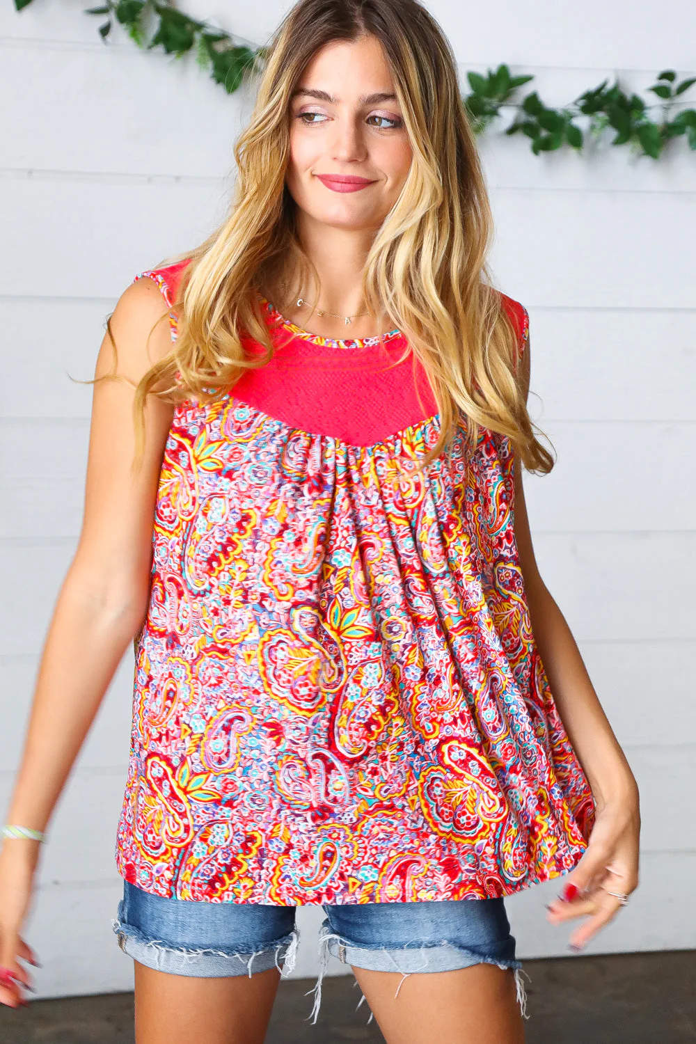 Coral Jacquard Lace Paisley Print Tank Top - Image 17