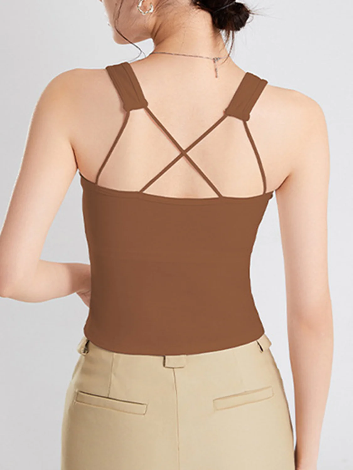 Crisscross Scoop Neck Wide Strap Cropped Tank with Chest Pads - Image 16