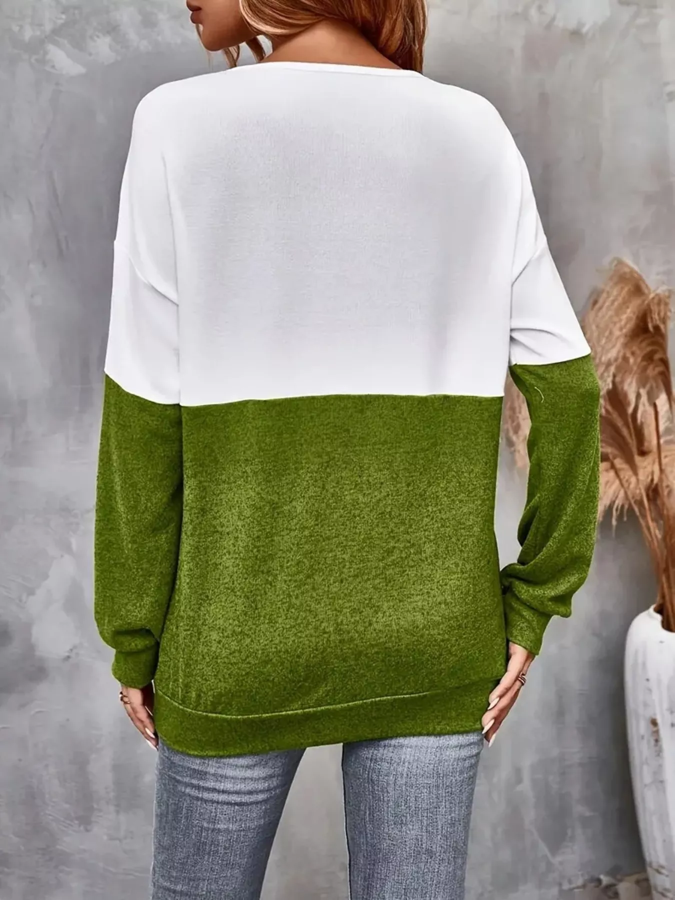 Crisscross V-Neck Color Block Long Sleeve T-Shirt - Image 3