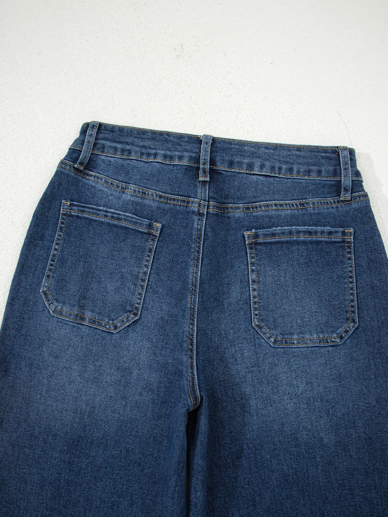 Cropped High Rise Wide Leg Jeans - Image 9