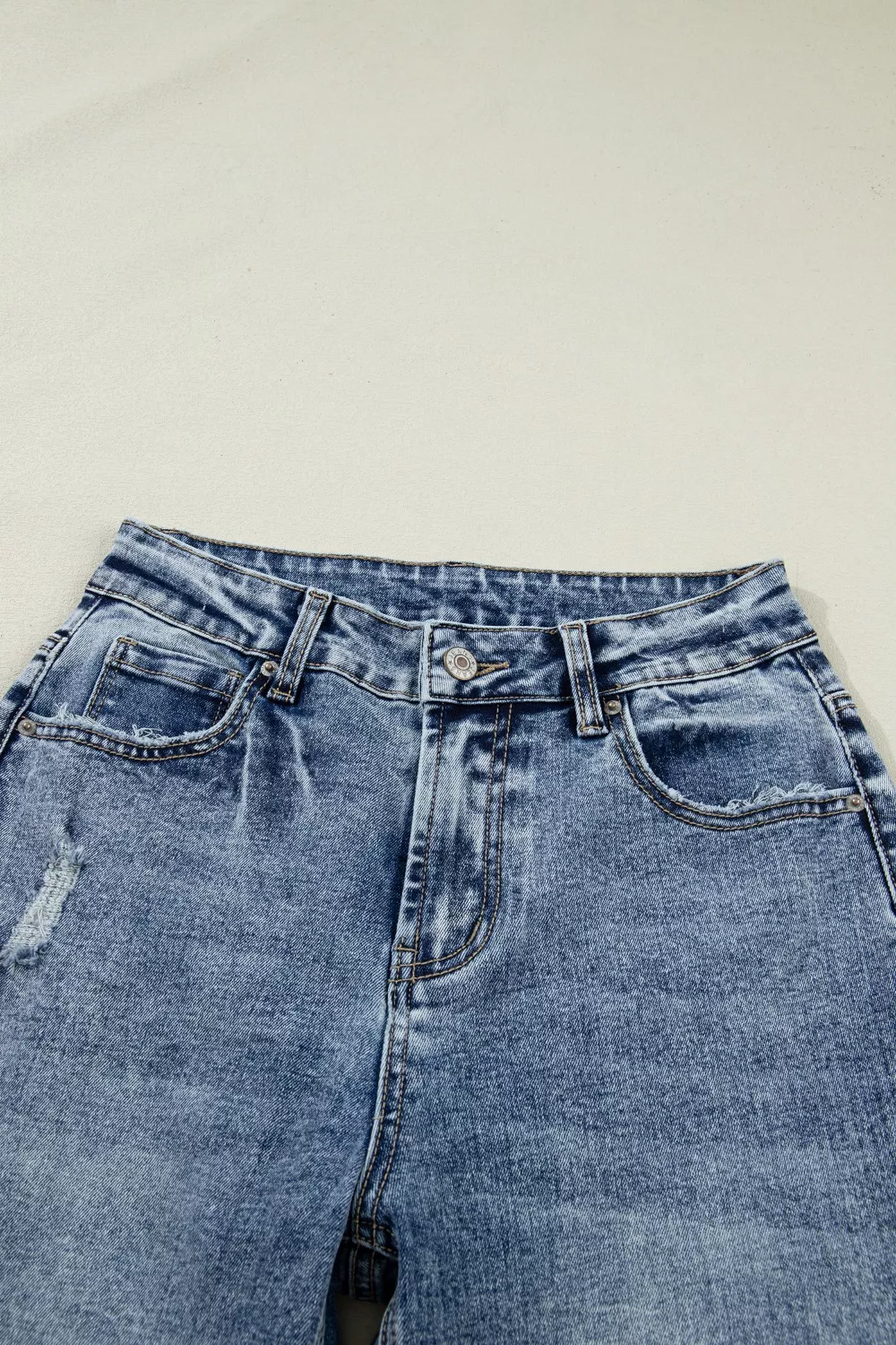 Cuffed Straight Loose Jeans - Image 8